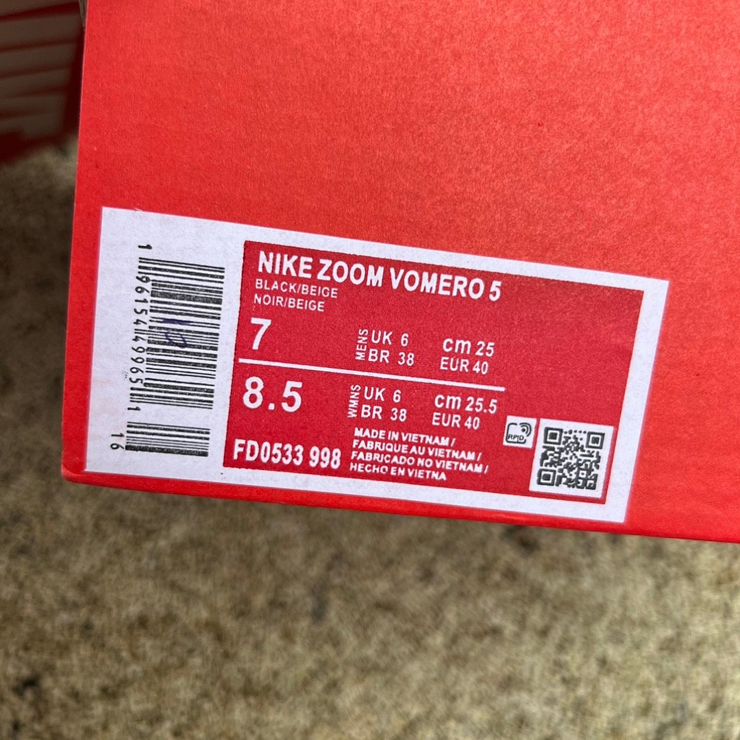 耐克王 Vomero 5黑白 Nike Zoom Vomero 5 复古运动跑步鞋 FD0533-010