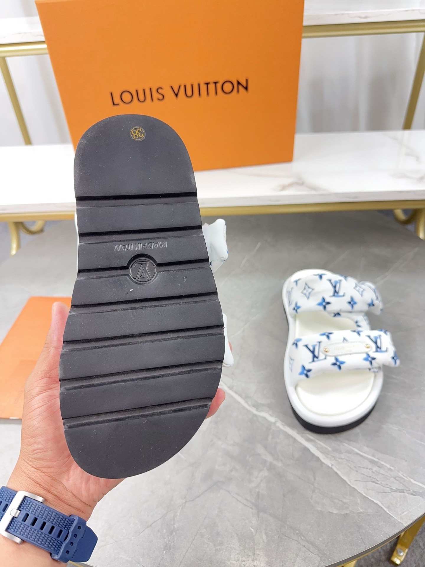 L X V SLIPPERS(Multiple colors) detail 4