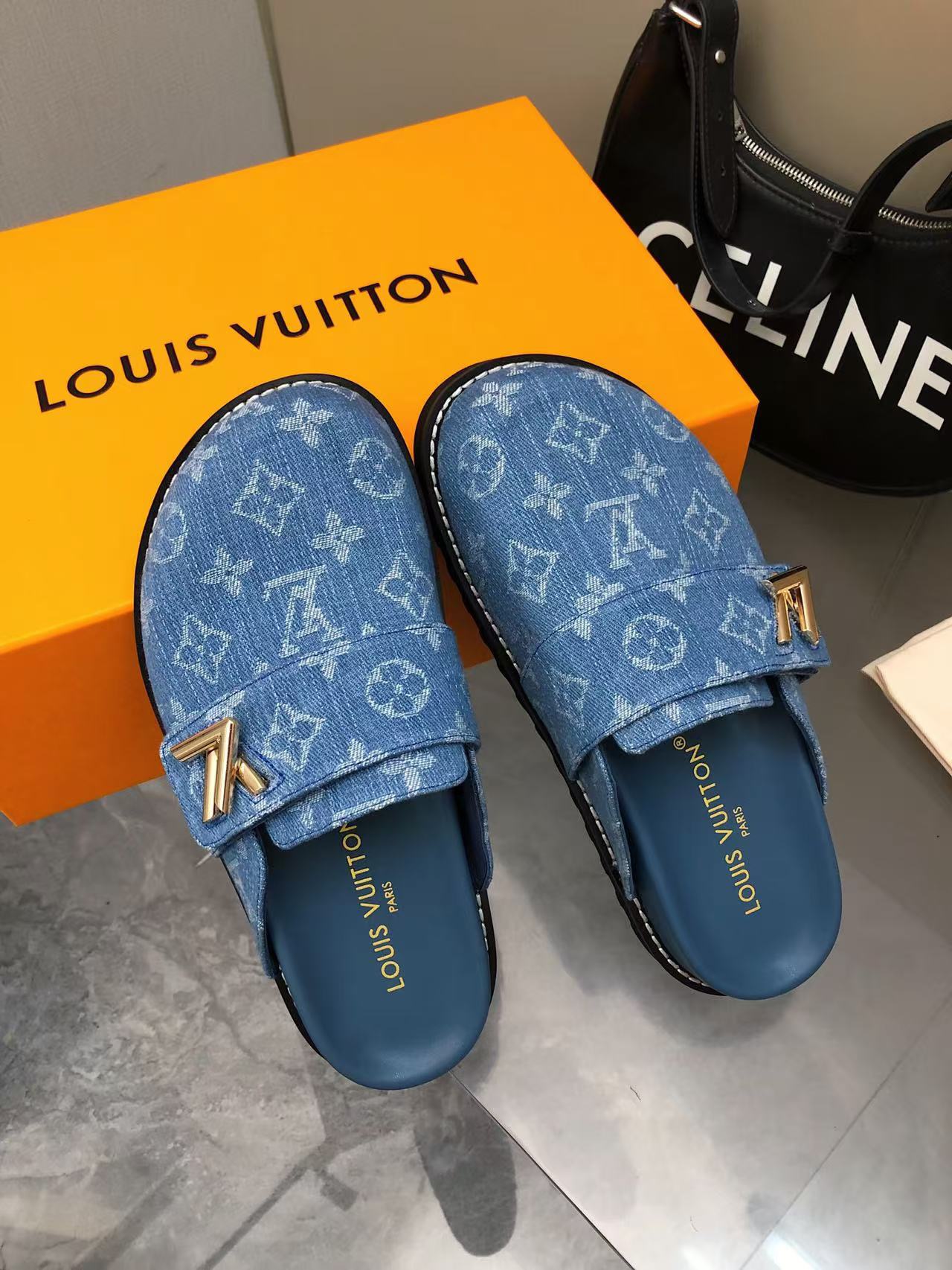 L X V SLIPPERS