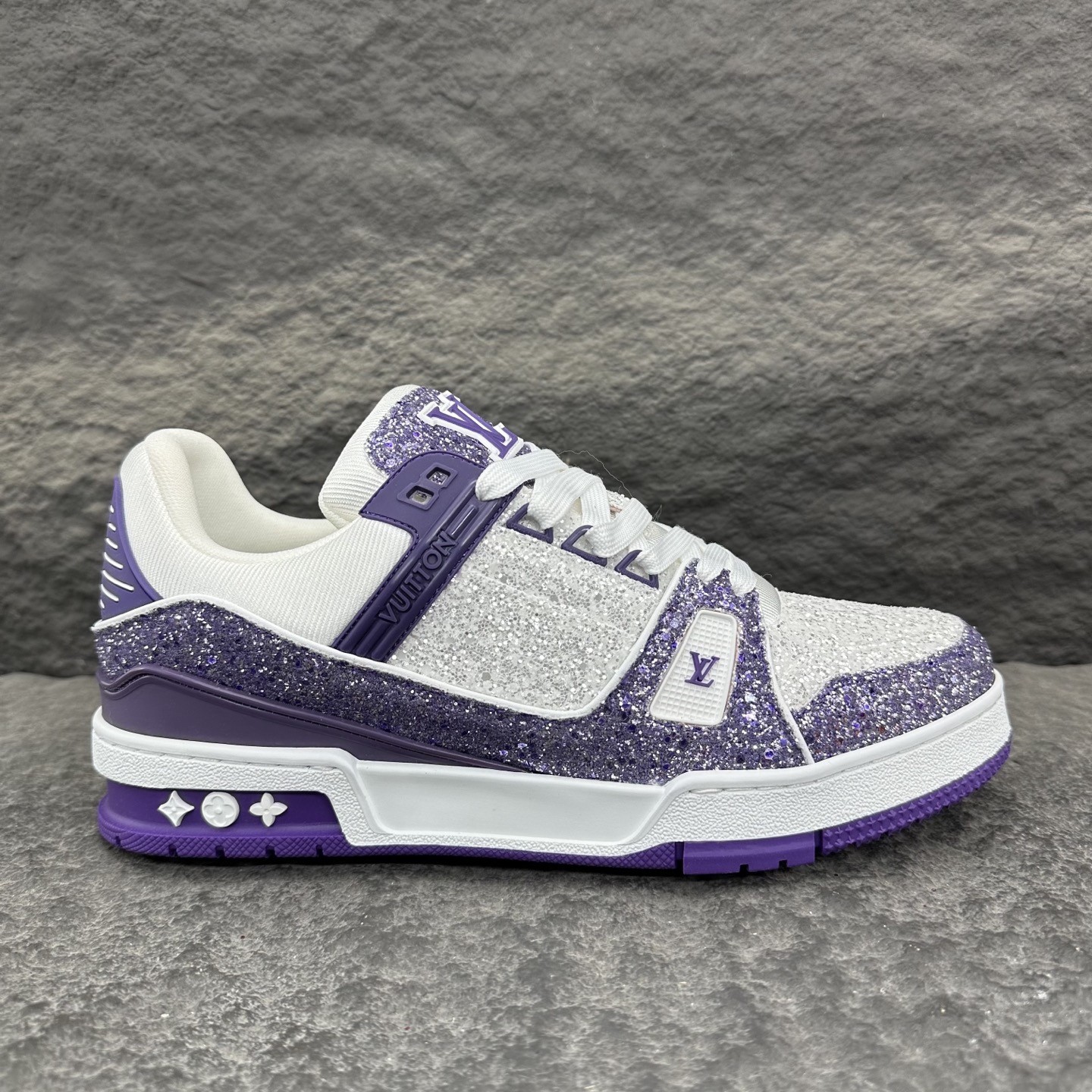 L X V TRAINER Sneakers detail 4