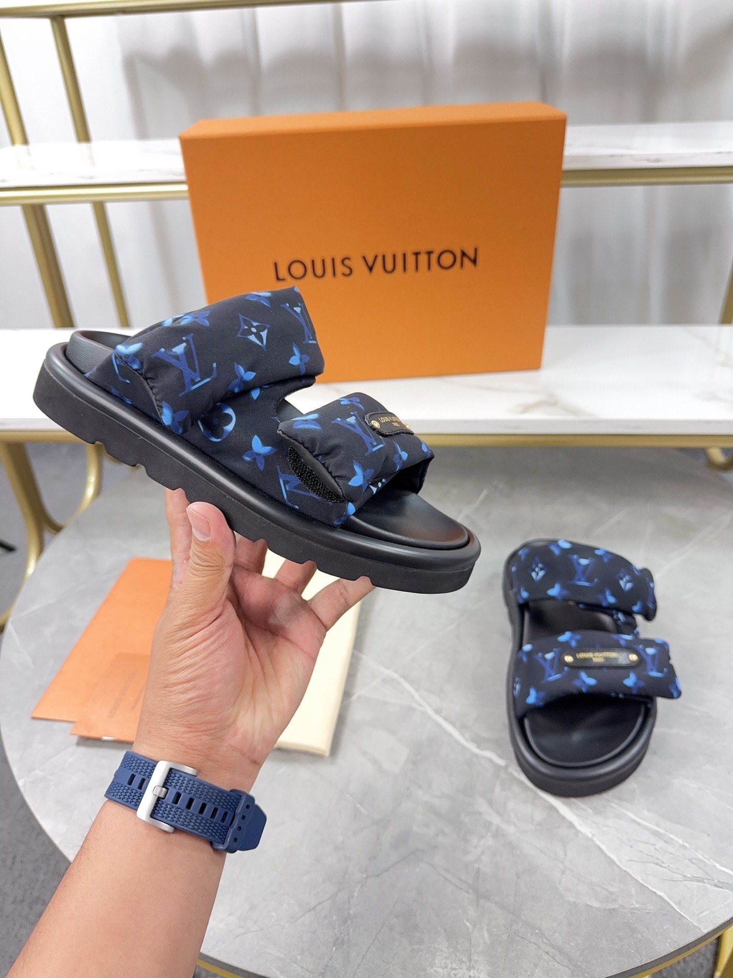 L X V SLIPPERS(Multiple colors) detail 11