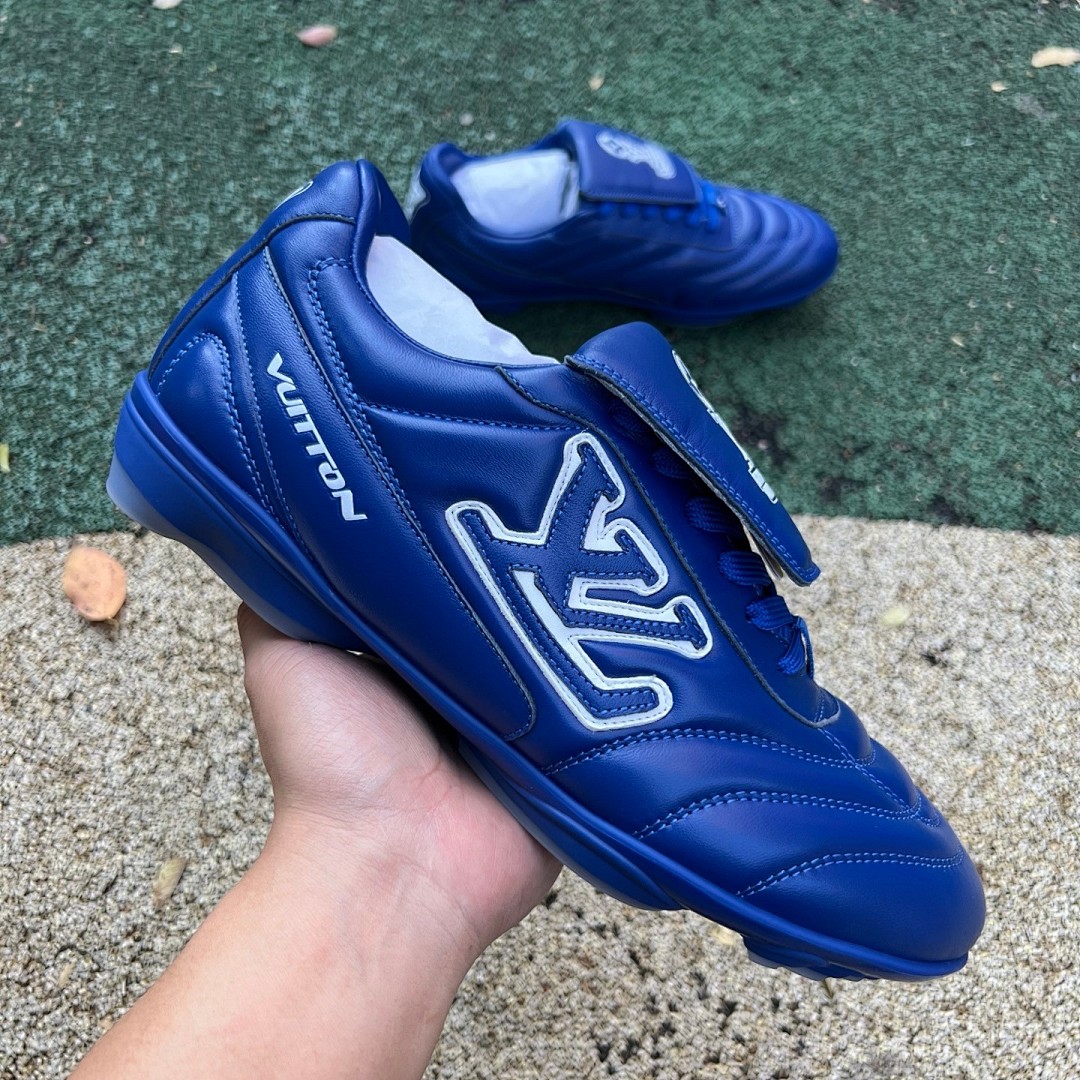LOUIS VUITTON Footprint Soccer lv足球鞋 蓝色 尺码：39-45   52