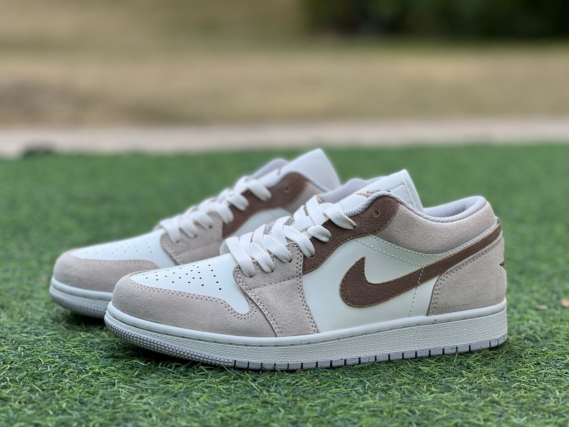 aj1低帮白灰棕色 y纯原版‼️ Air Jordan 1 LOW SE AJ1 棕色 板鞋 HF1567-200