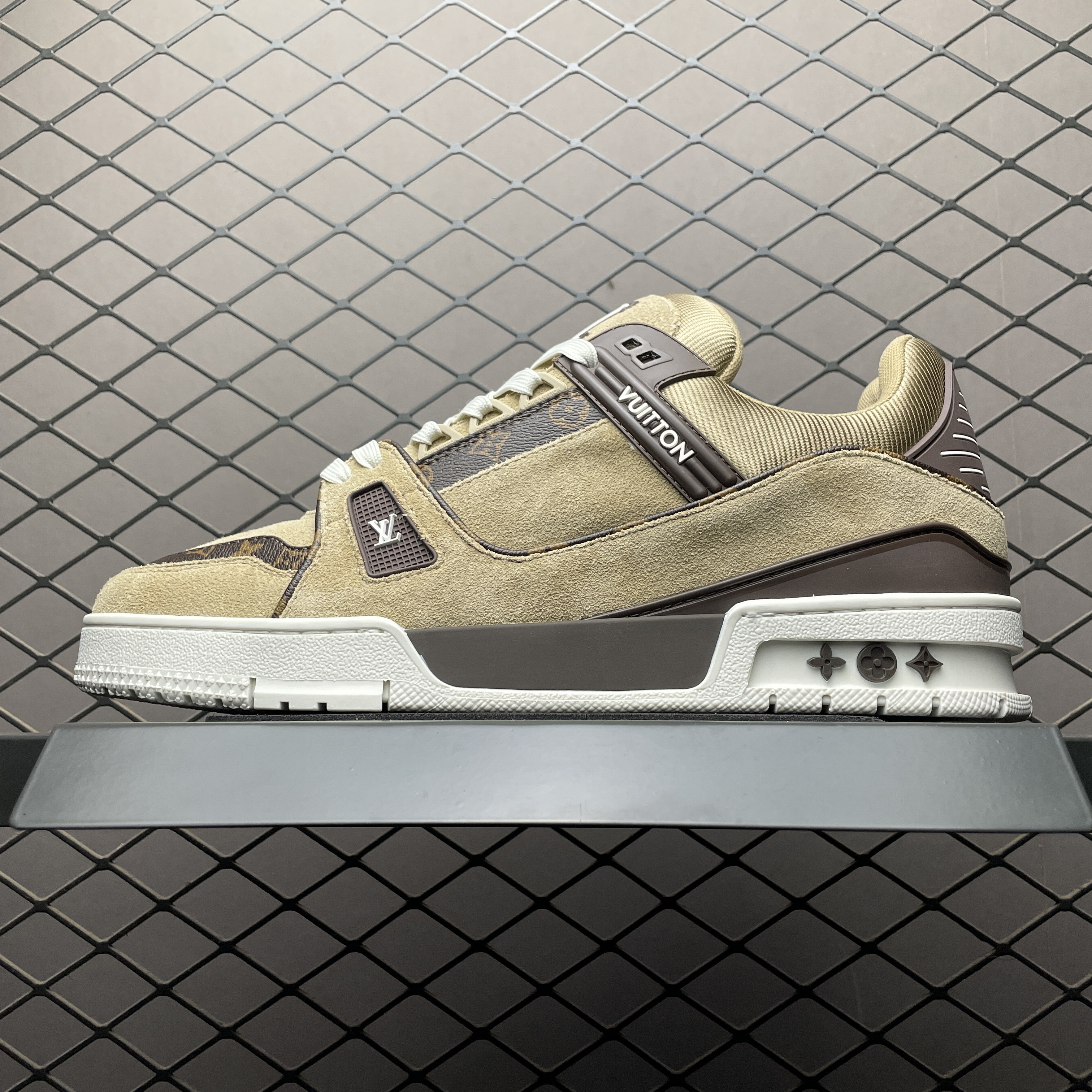L X V TRAINER SNEAKERS