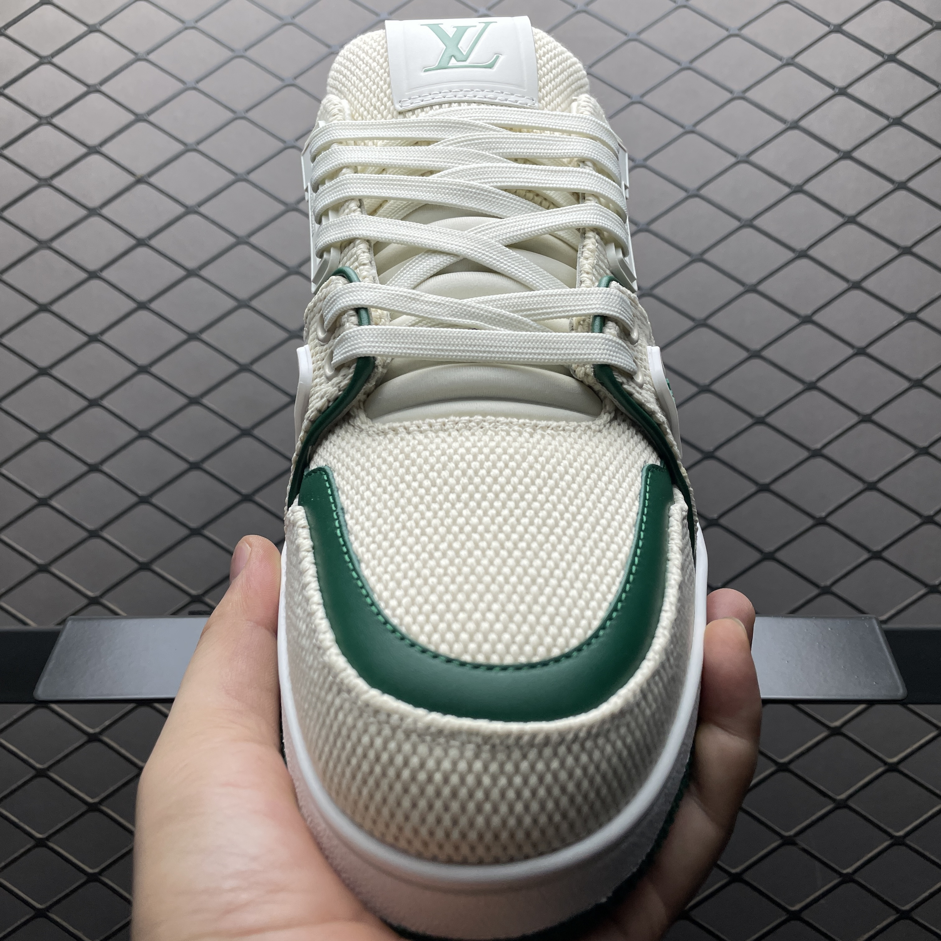 L X V TRAINER Sneakers detail 9