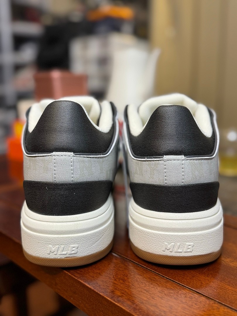 MLB白灰 黑灰  Chunky Liner Basic MID 中帮魔术贴 灰白 MLB Chunky Liner Basic MID 中帮魔术贴 灰白 增高
