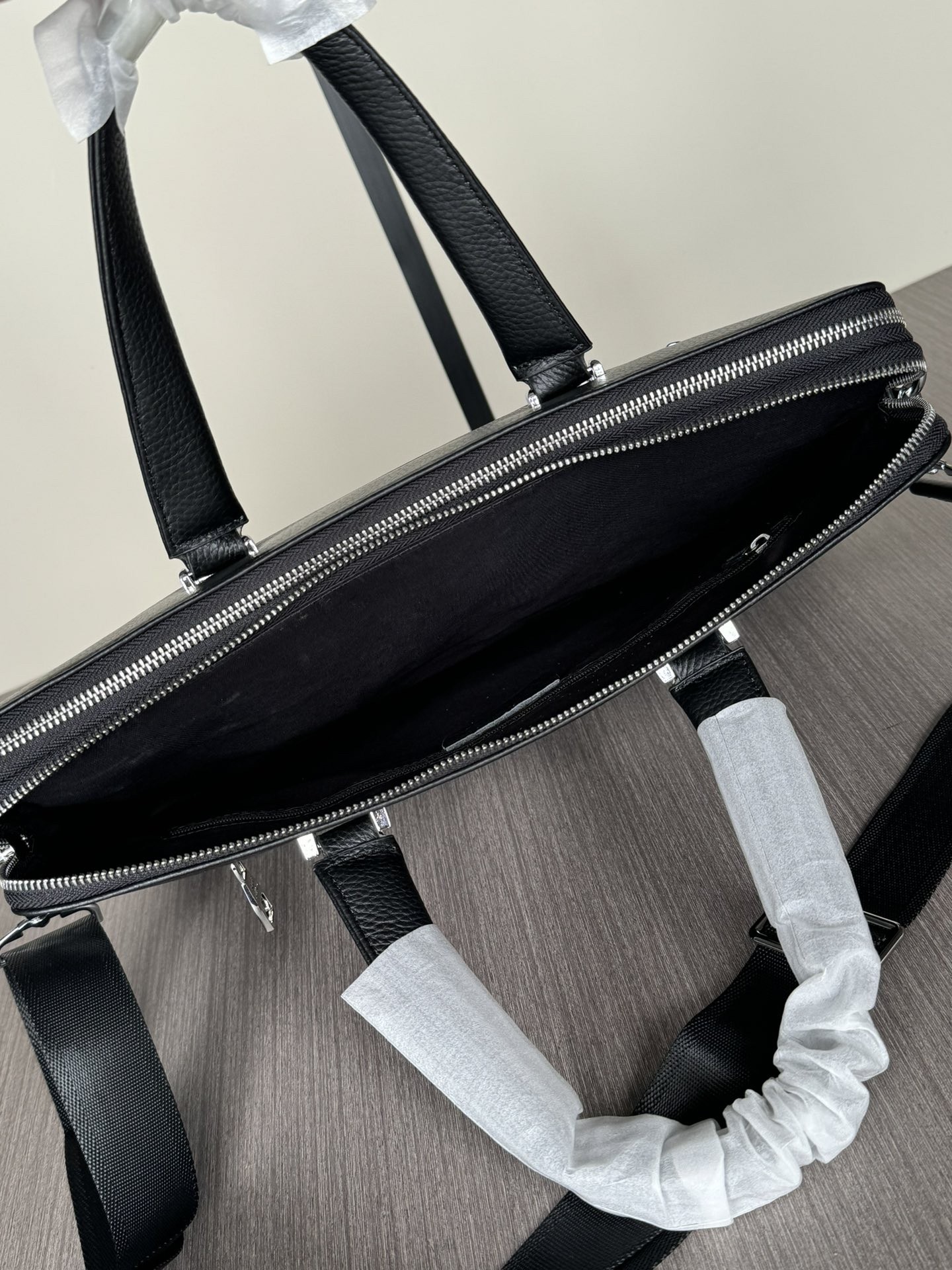 L X V Briefcase Size:39x29x7cm detail 8