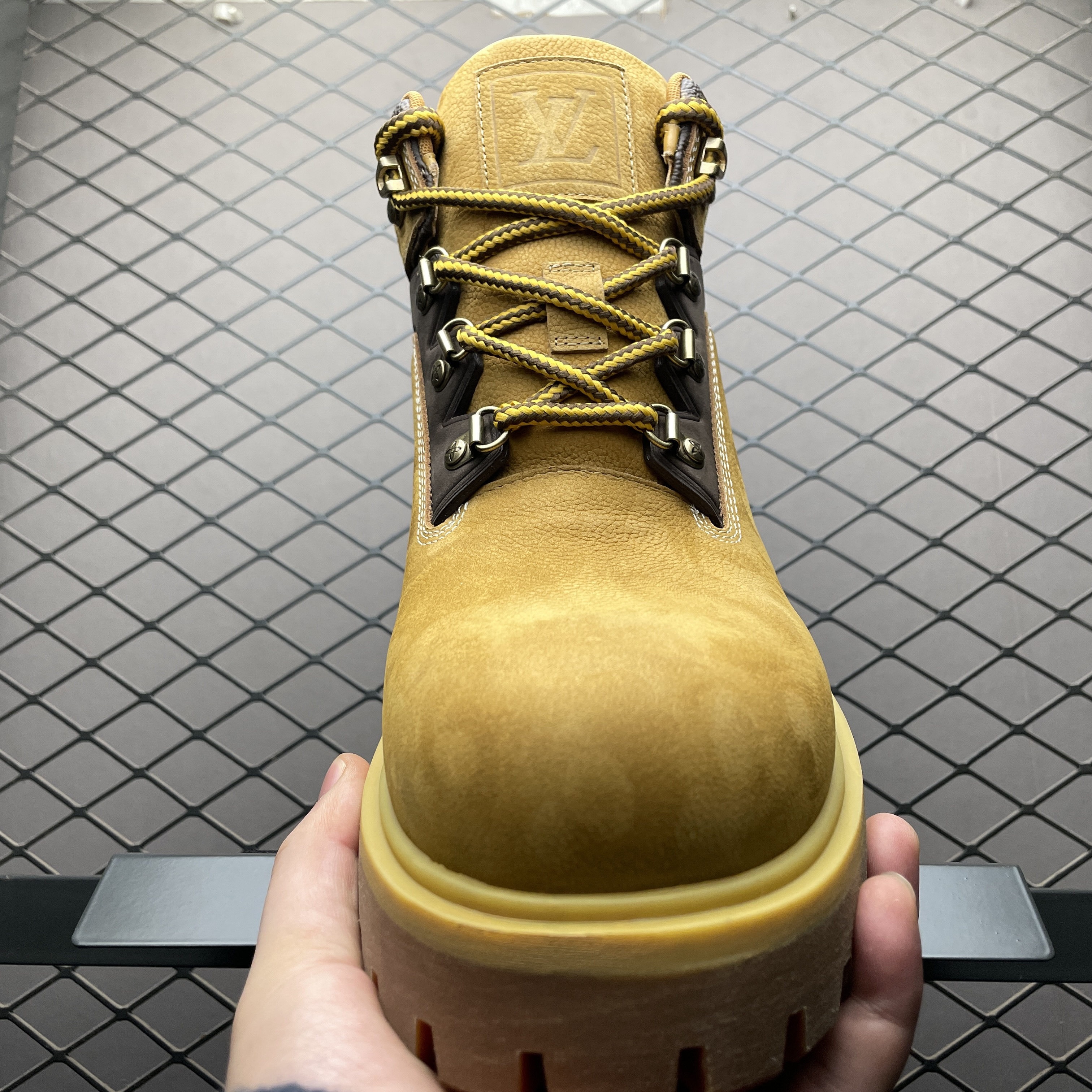 L X V REMIX BOOTS detail 9