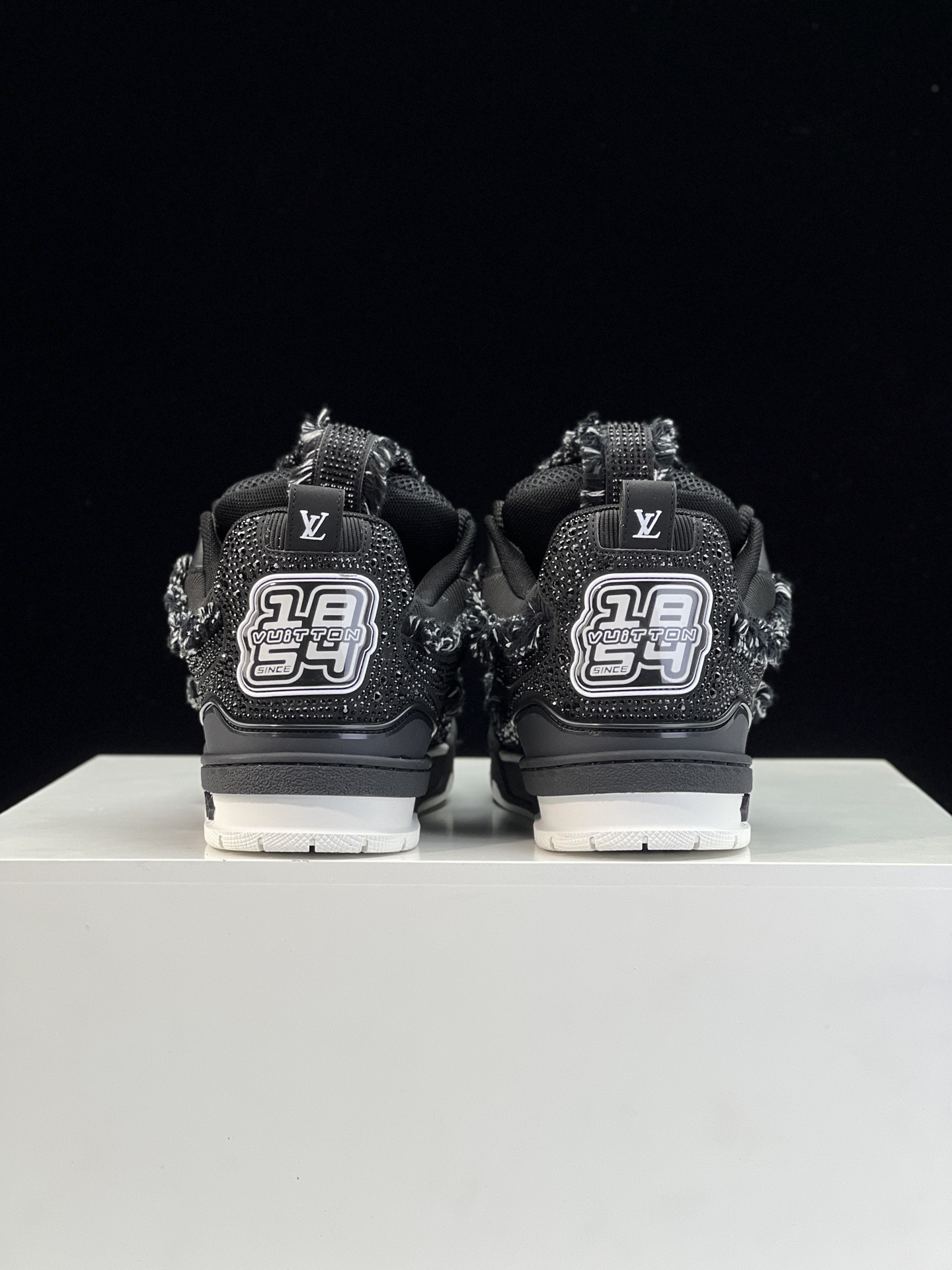 L X V Skate Sneaker detail 8
