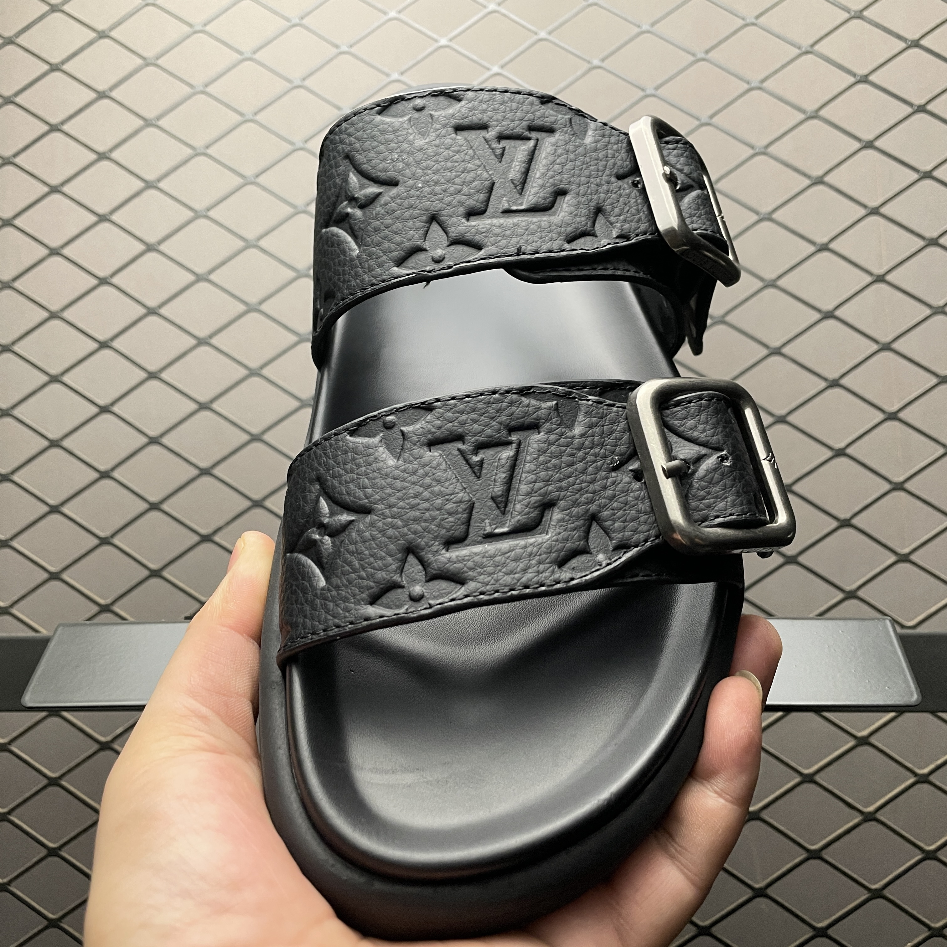 L X V Venice slippers(Multiple colors) detail 10