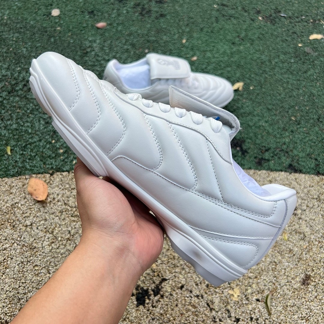 LOUIS VUITTON Footprint Soccer lv足球鞋 纯白 尺码：39-45 ，52