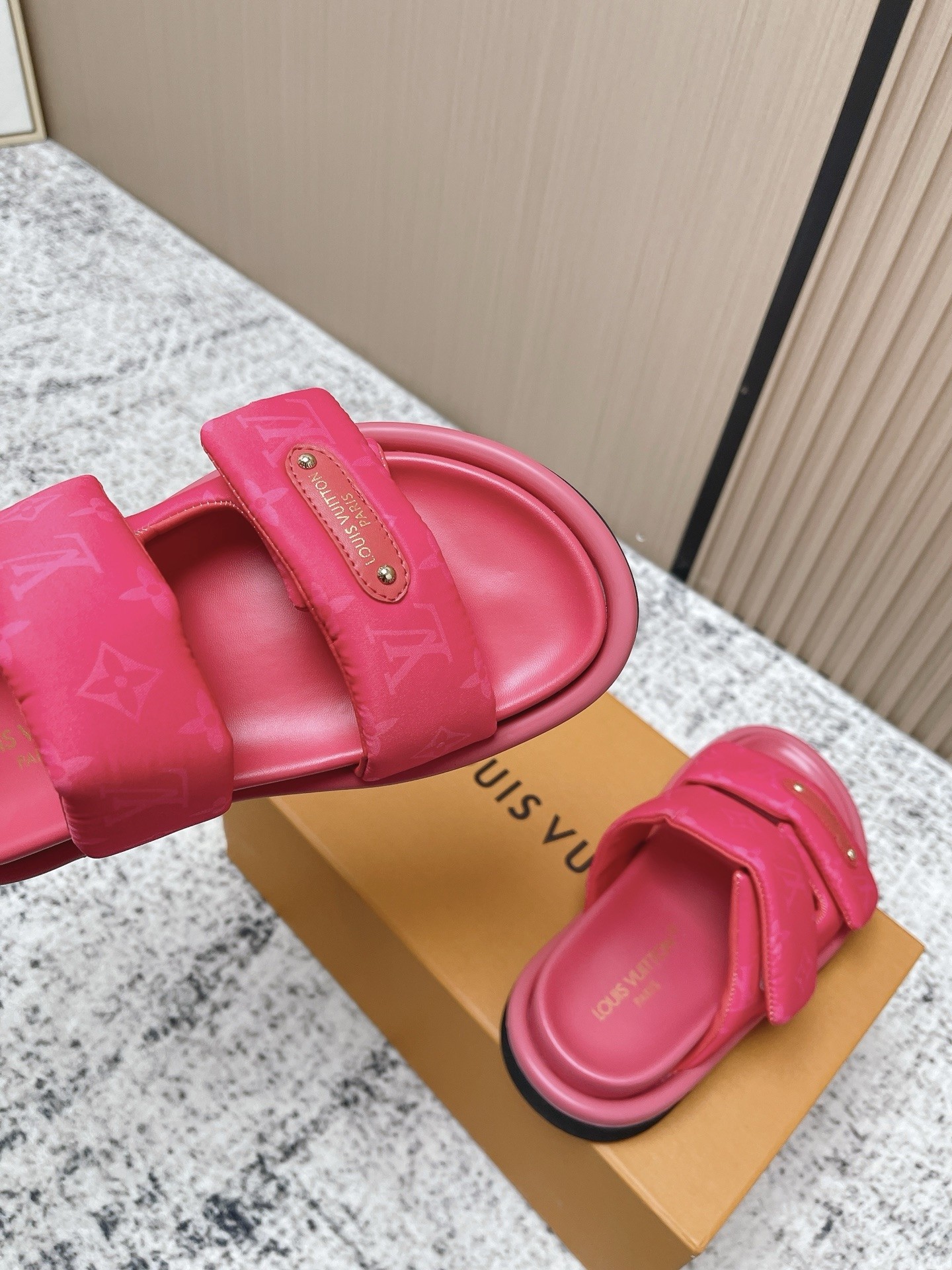 L X V SLIPPERS detail 7