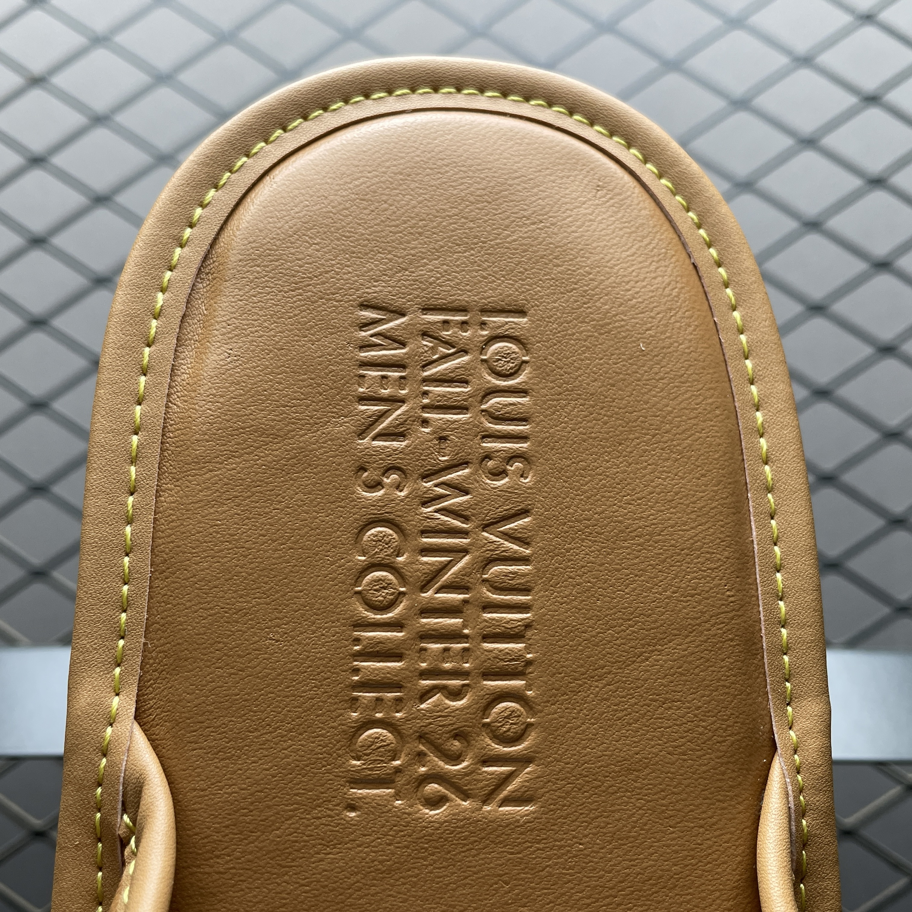 L X V Miami slippers detail 8