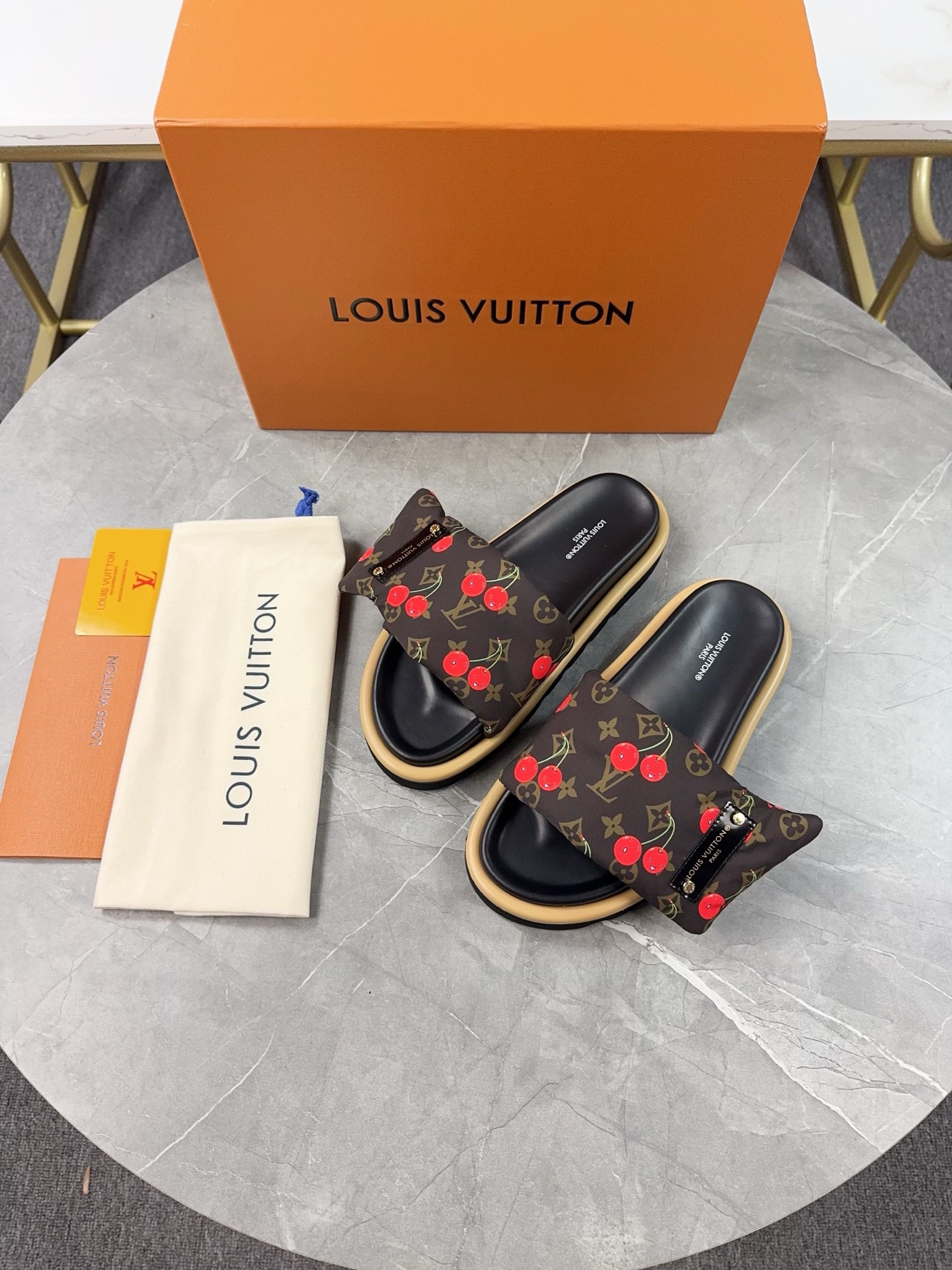 L X V Slippers 26ss detail 5