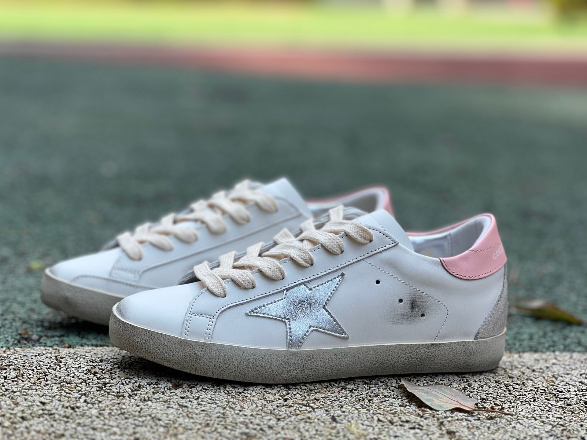 Golden Goose Super-Star GGDB 白粉