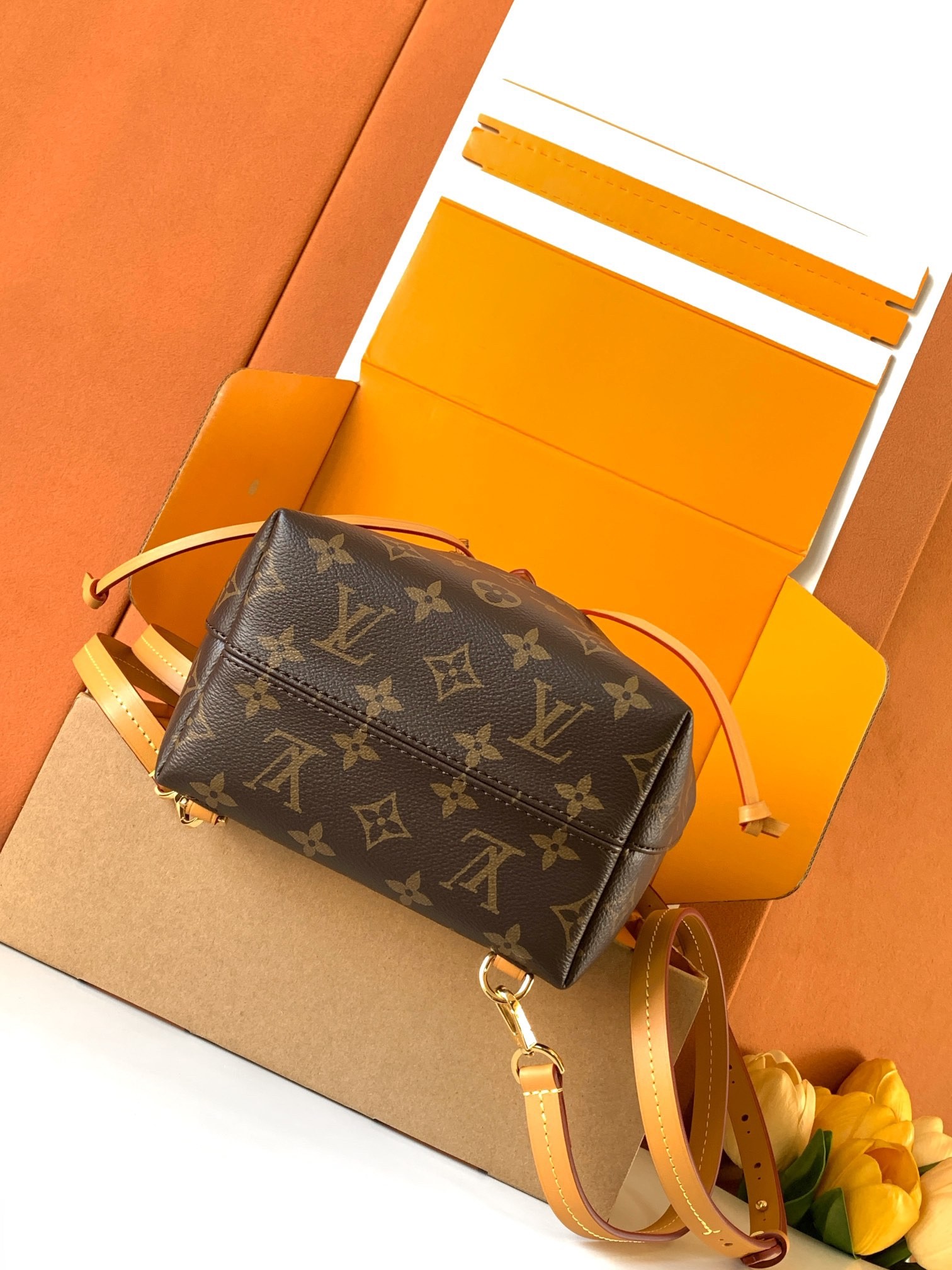 L X V Backpack M45502 Size:17x20x10.5cm detail 2
