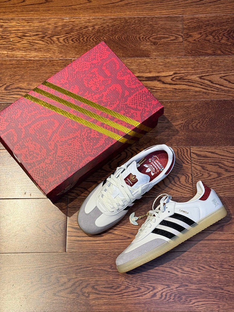阿迪达斯德训 CNY蛇年限定白黑红 Adidas Originals Samba 桑巴德训鞋  JQ5976
