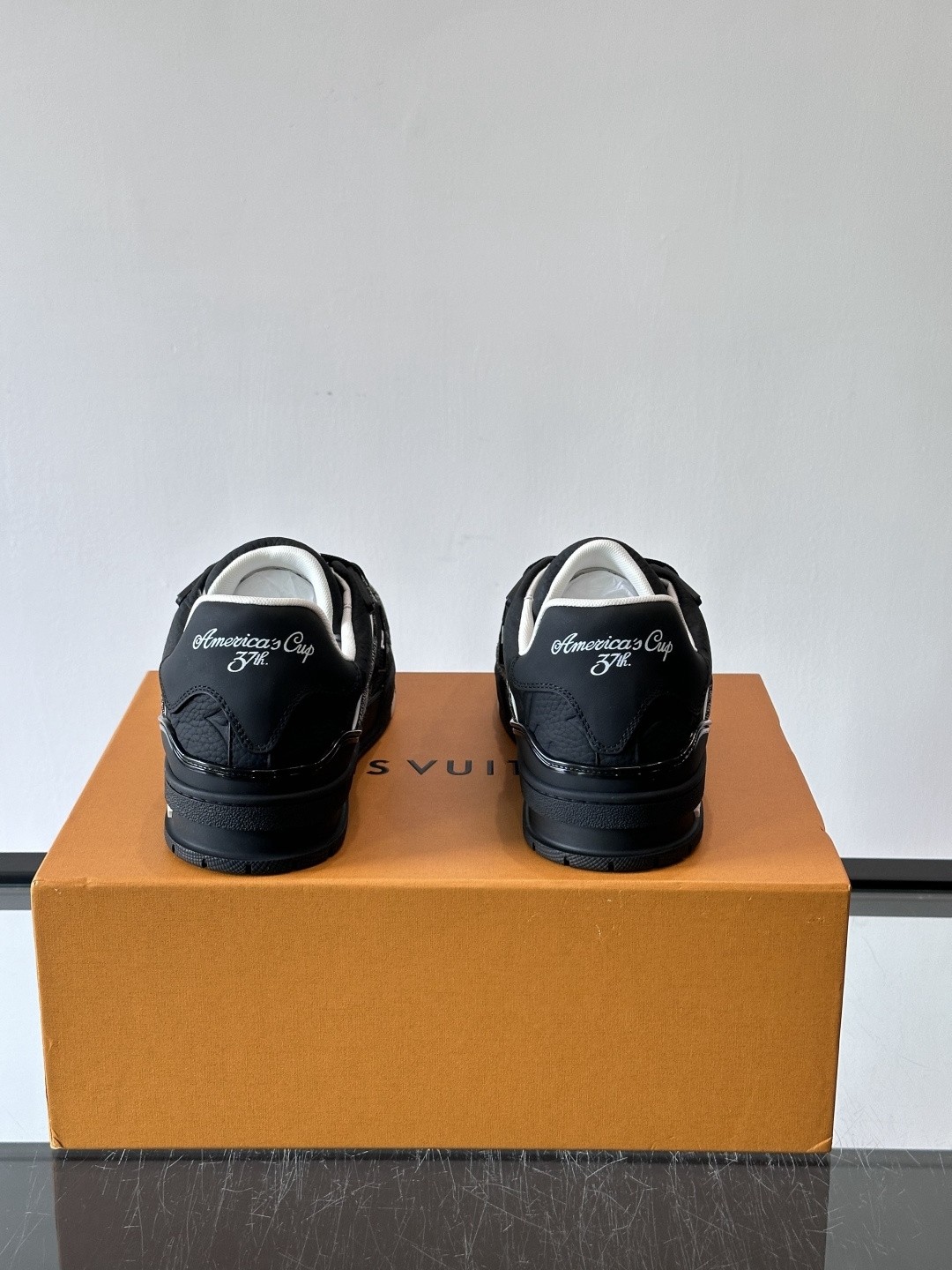 L X V TRAINER Sneakers detail 8