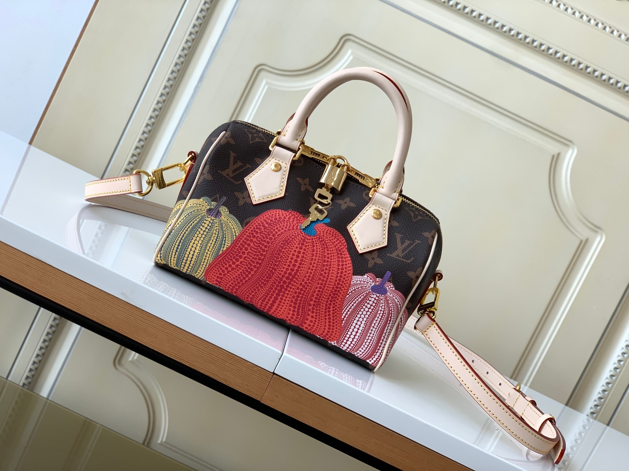 L X V x YK Speedy Bandouli&egrave;re 20 M46469 Size：20.5x13.5x12cm