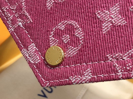 L X V Wallets(Multiple sizes) detail 16