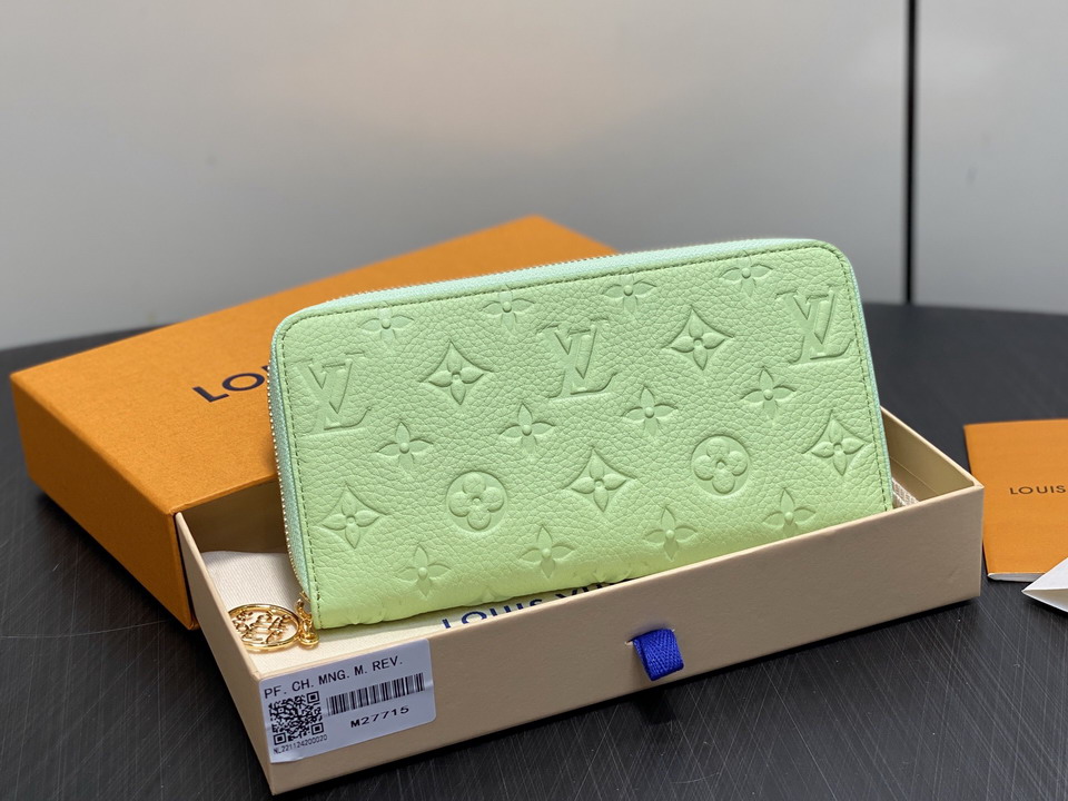 L X V Wallets(Multiple sizes) detail 20