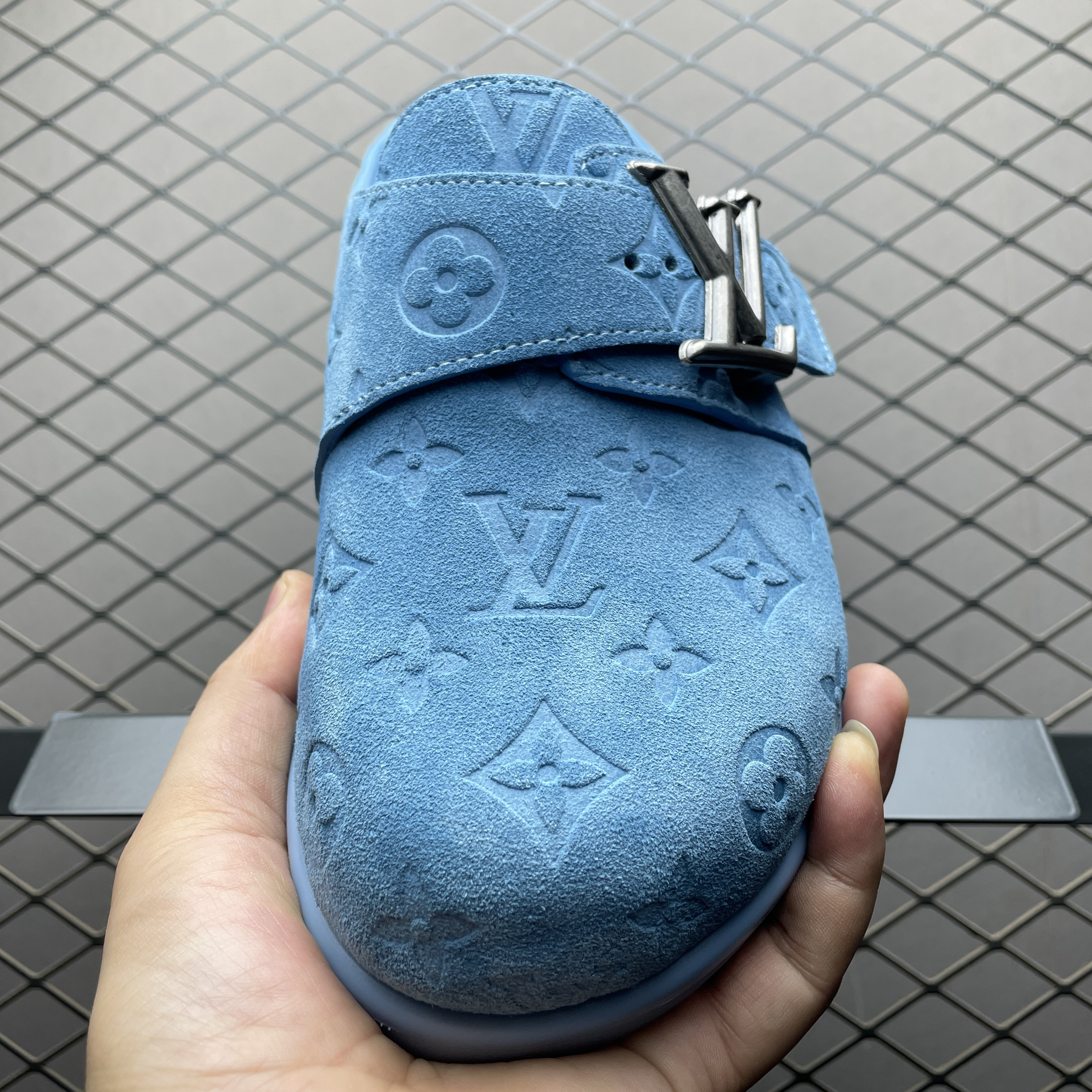 L X V Easy slippers(Multiple colors) detail 9