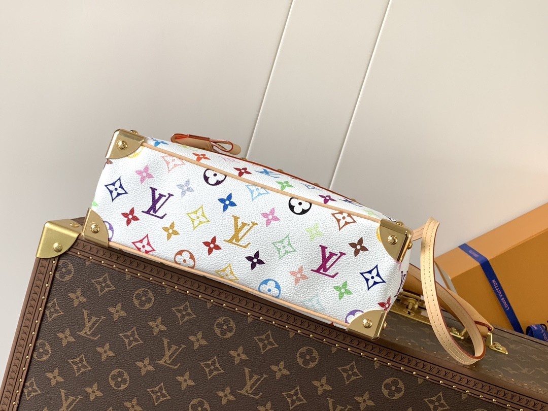 L X V Handbag East West M13084 Size:14x10x27cm detail 4
