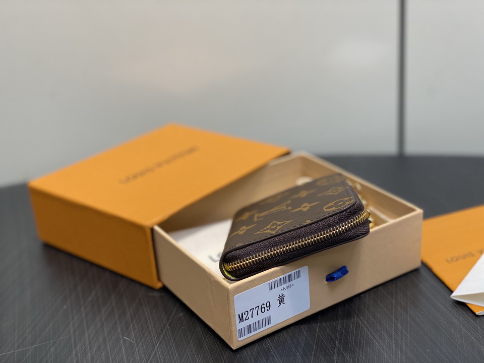 L X V Wallets(Multiple colors) detail 13