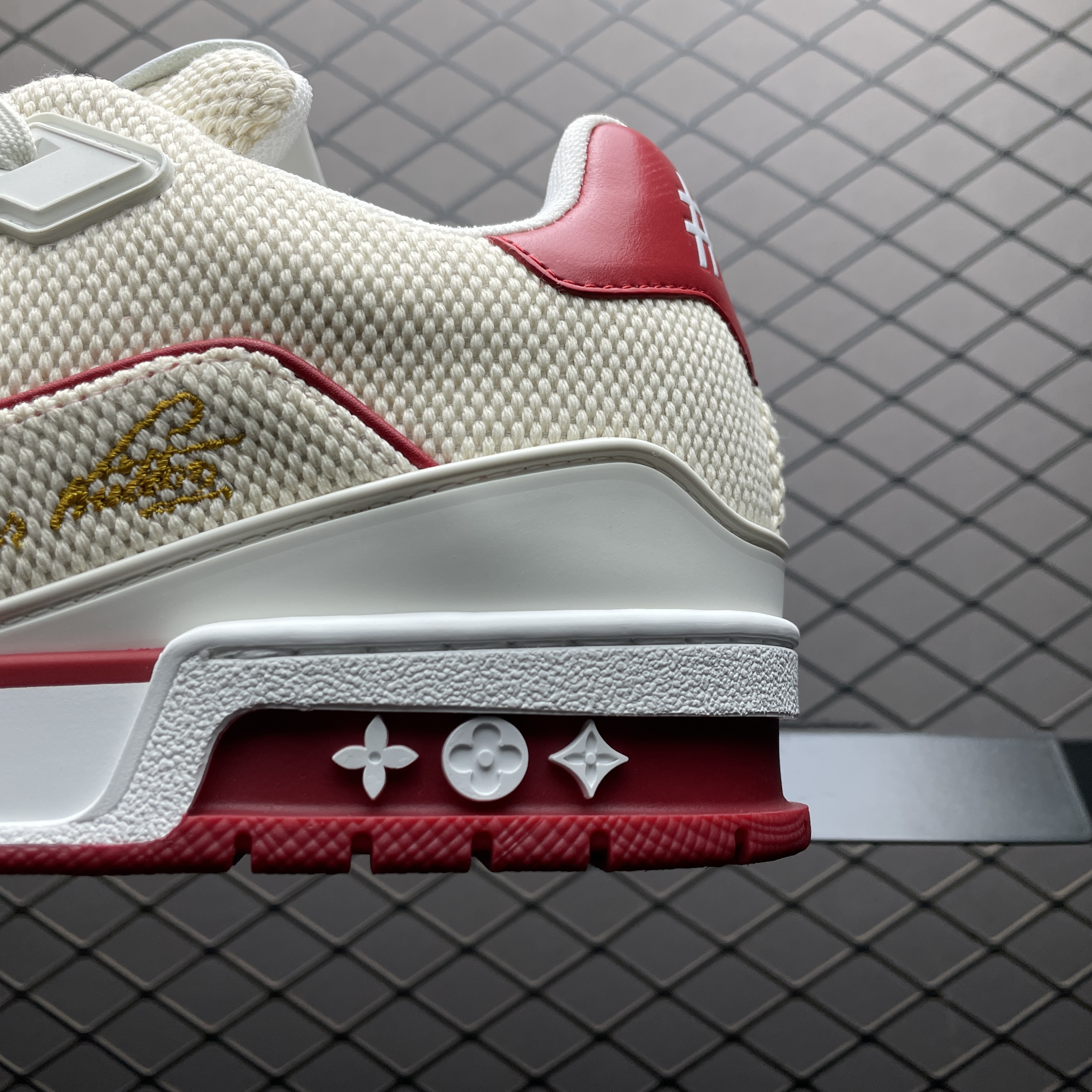 L X V TRAINER Sneakers detail 4