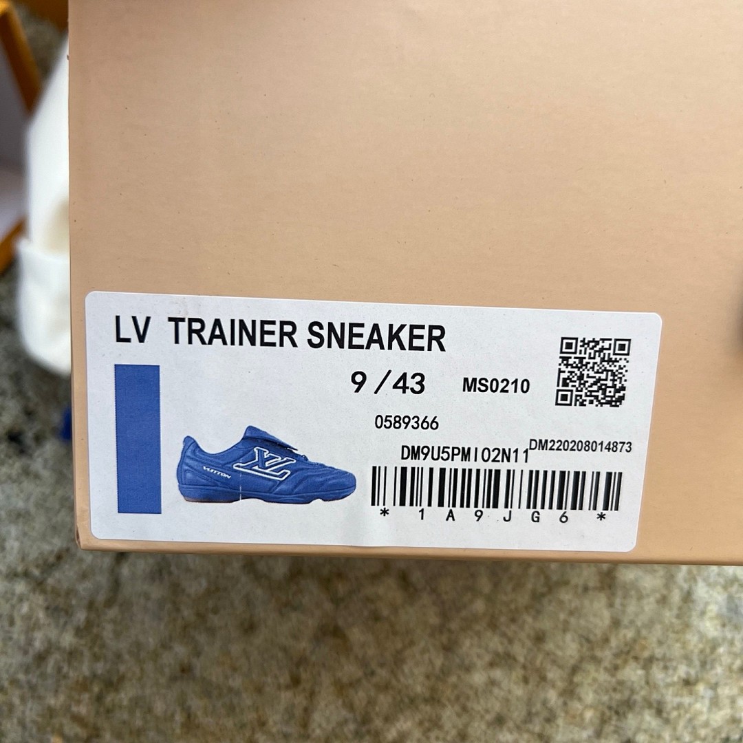 LOUIS VUITTON Footprint Soccer lv足球鞋 蓝色 尺码：39-45   52