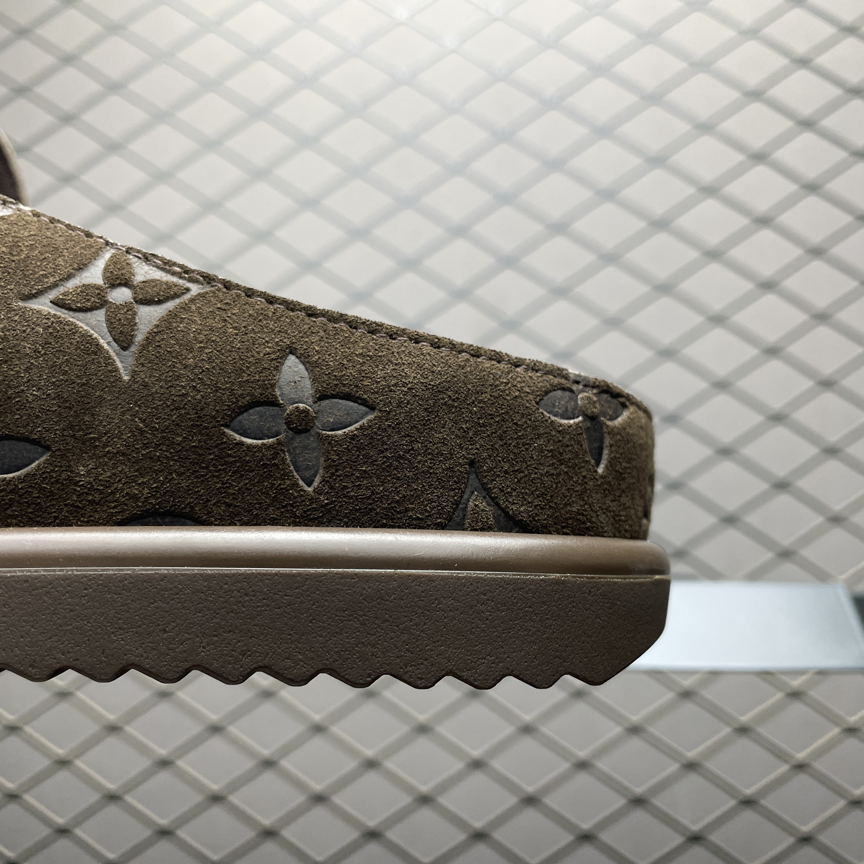 L X V Easy slippers(Multiple colors) detail 21