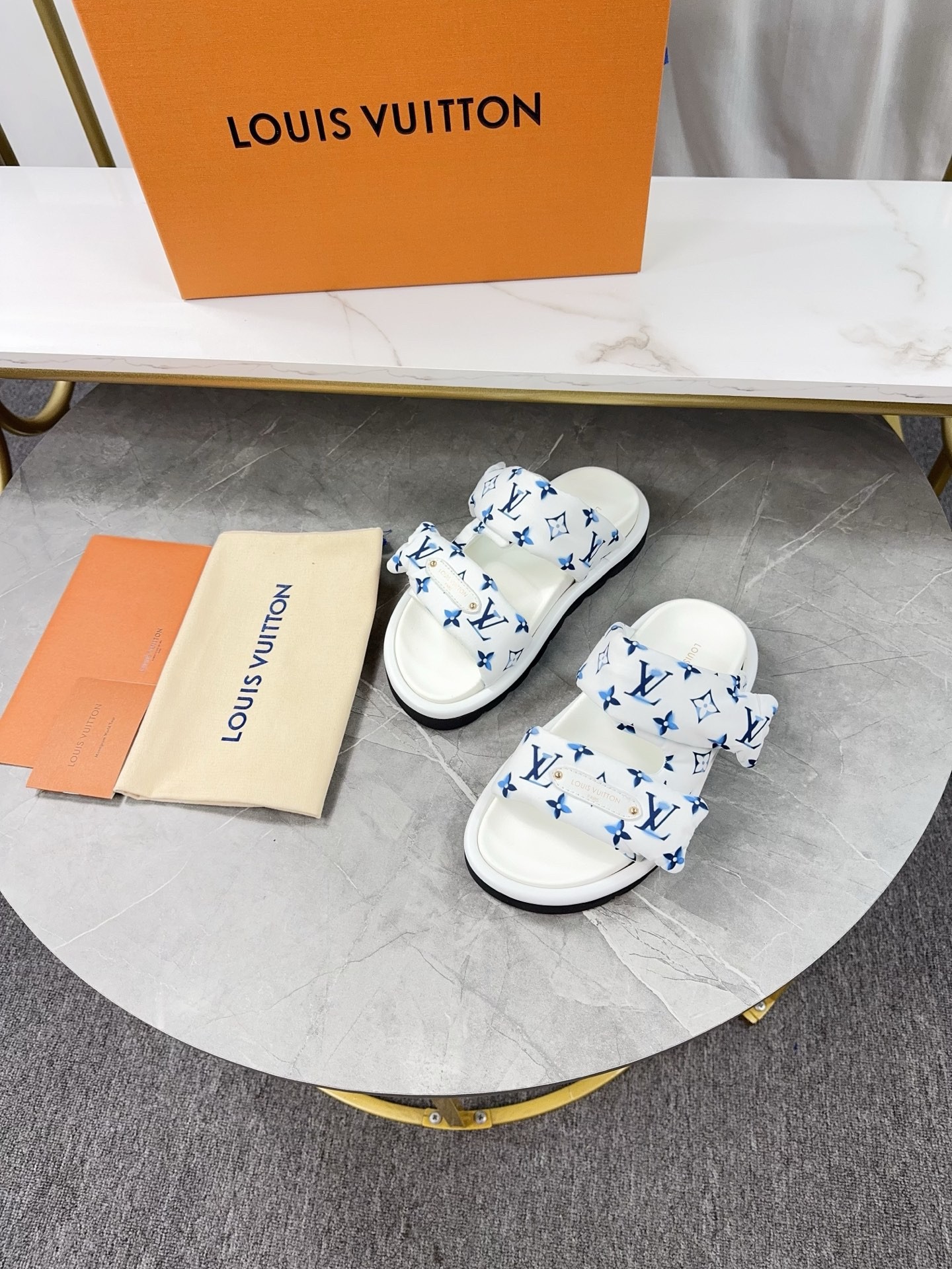 L X V SLIPPERS(Multiple colors) detail 8
