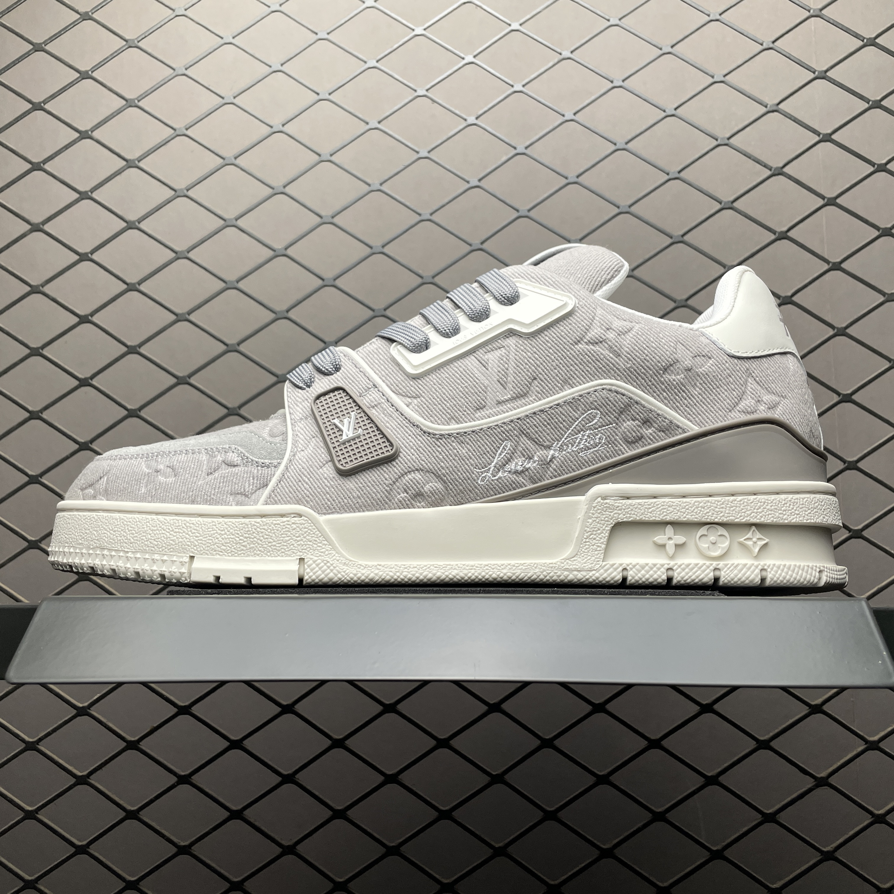 L X V TRAINER SNEAKERS