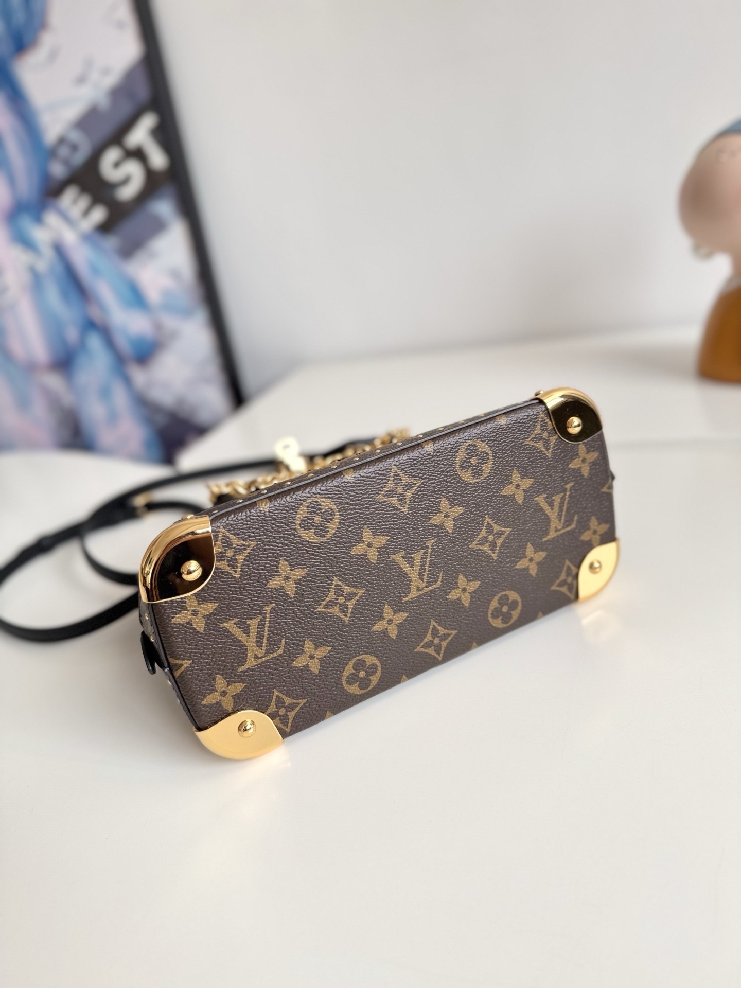 L X V ALMA BB TRUNK Handbag M26084 Size:22x29x11cm detail 4