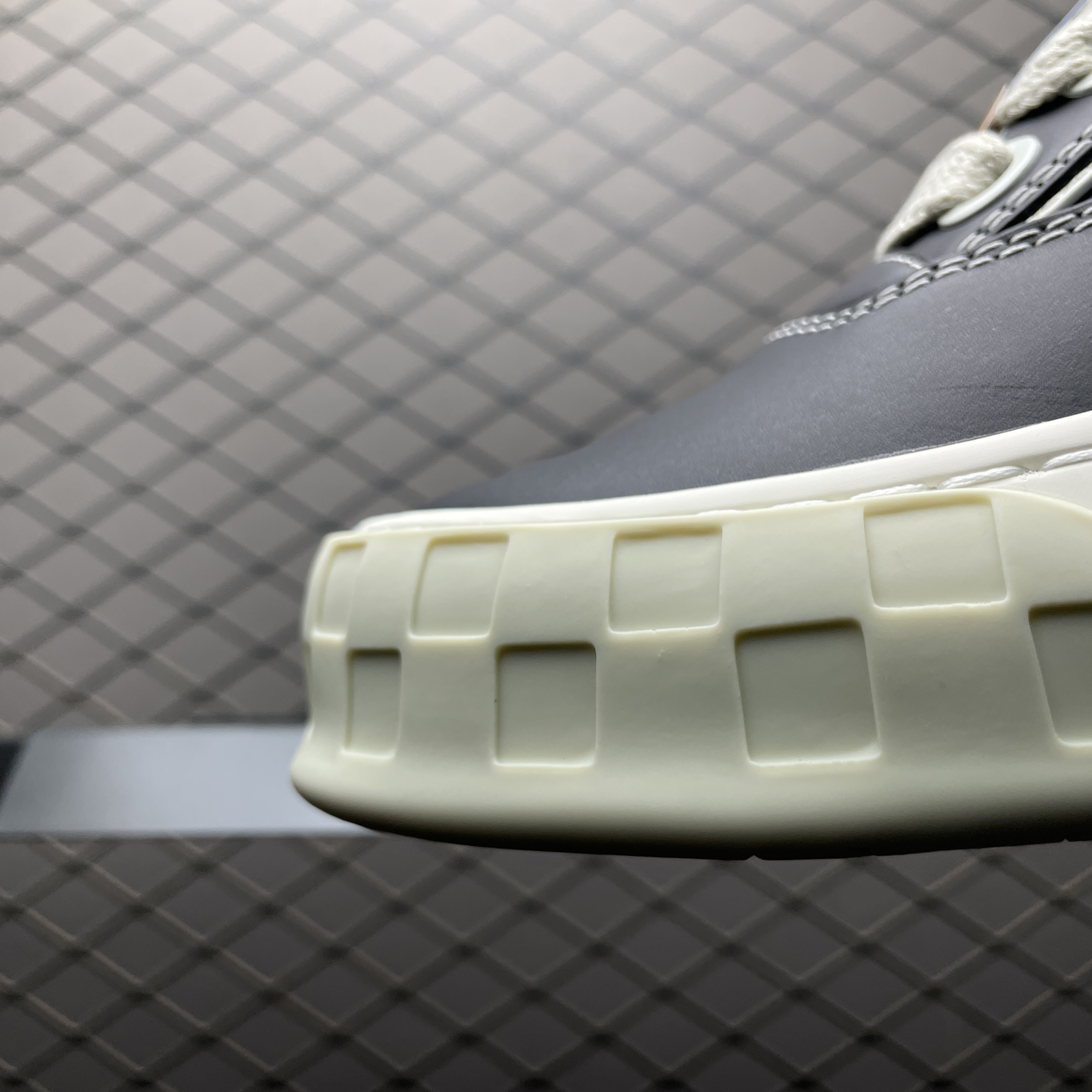 L X V Tilted Casual shoes detail 6