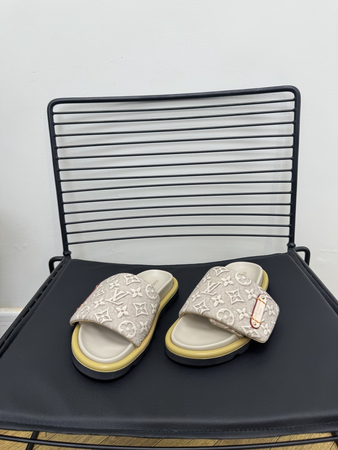 L X V SLIPPERS（Multiple colors） detail 16