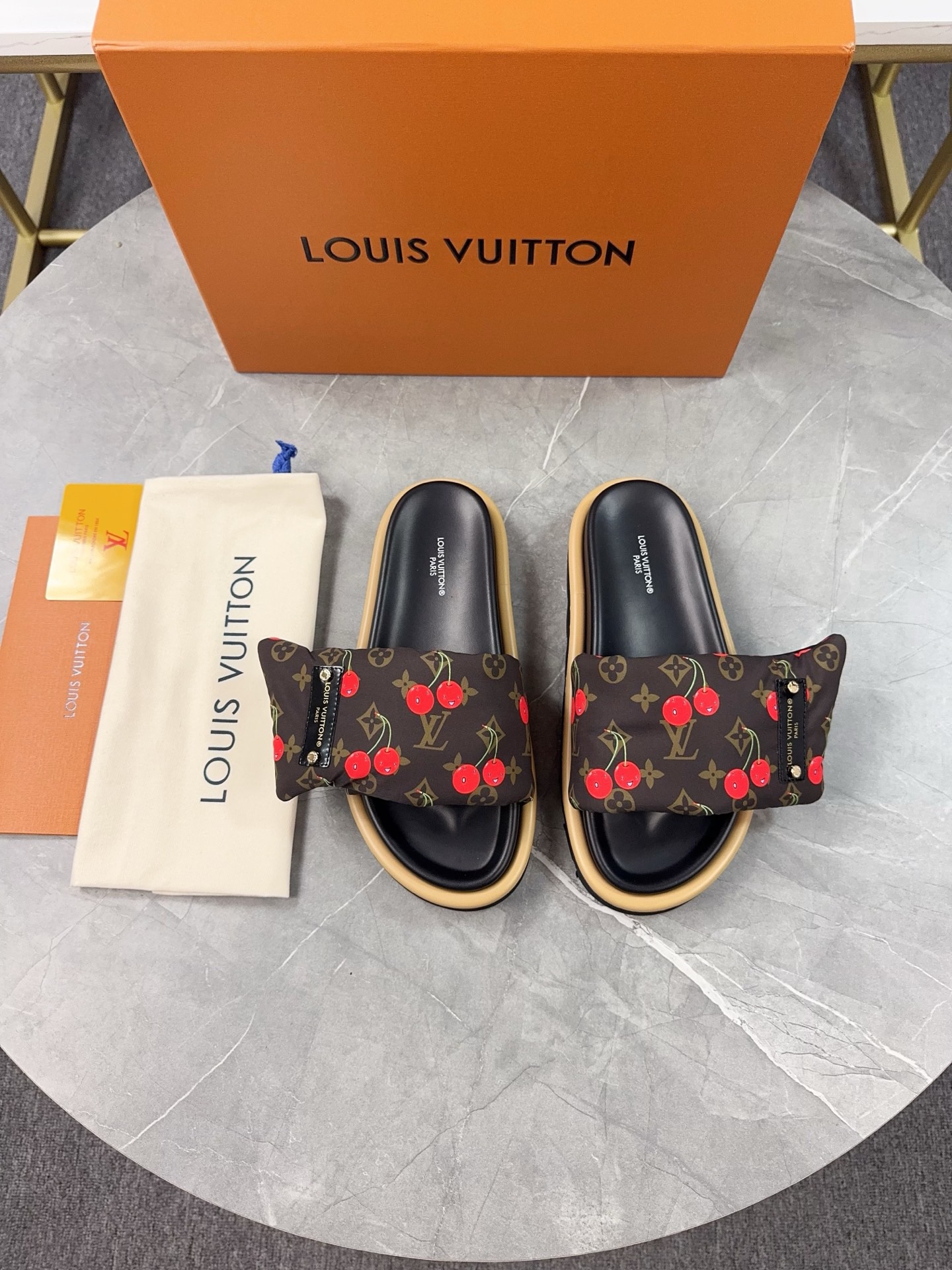 L X V Slippers 26ss detail 7