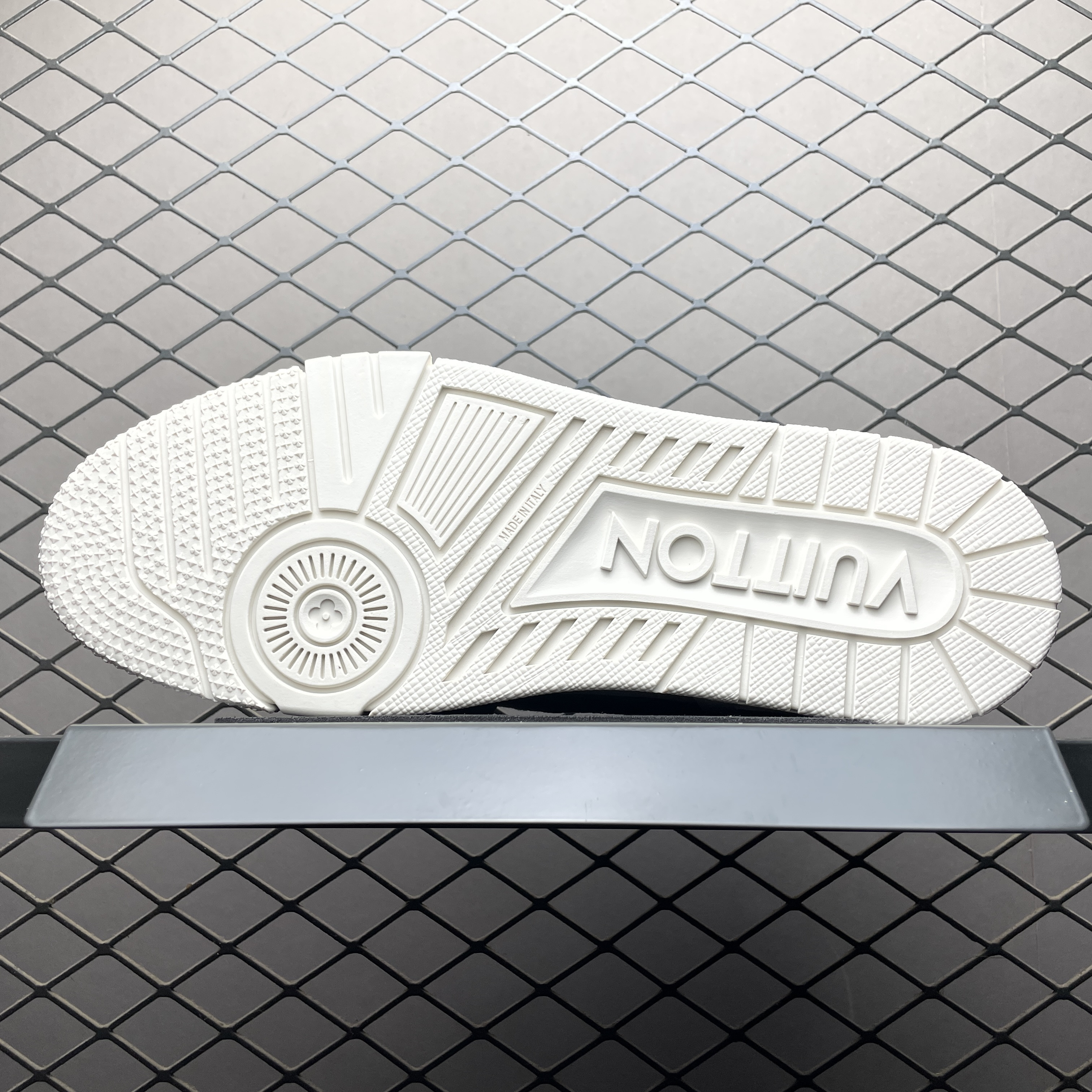 L X V TRAINER SNEAKERS detail 5