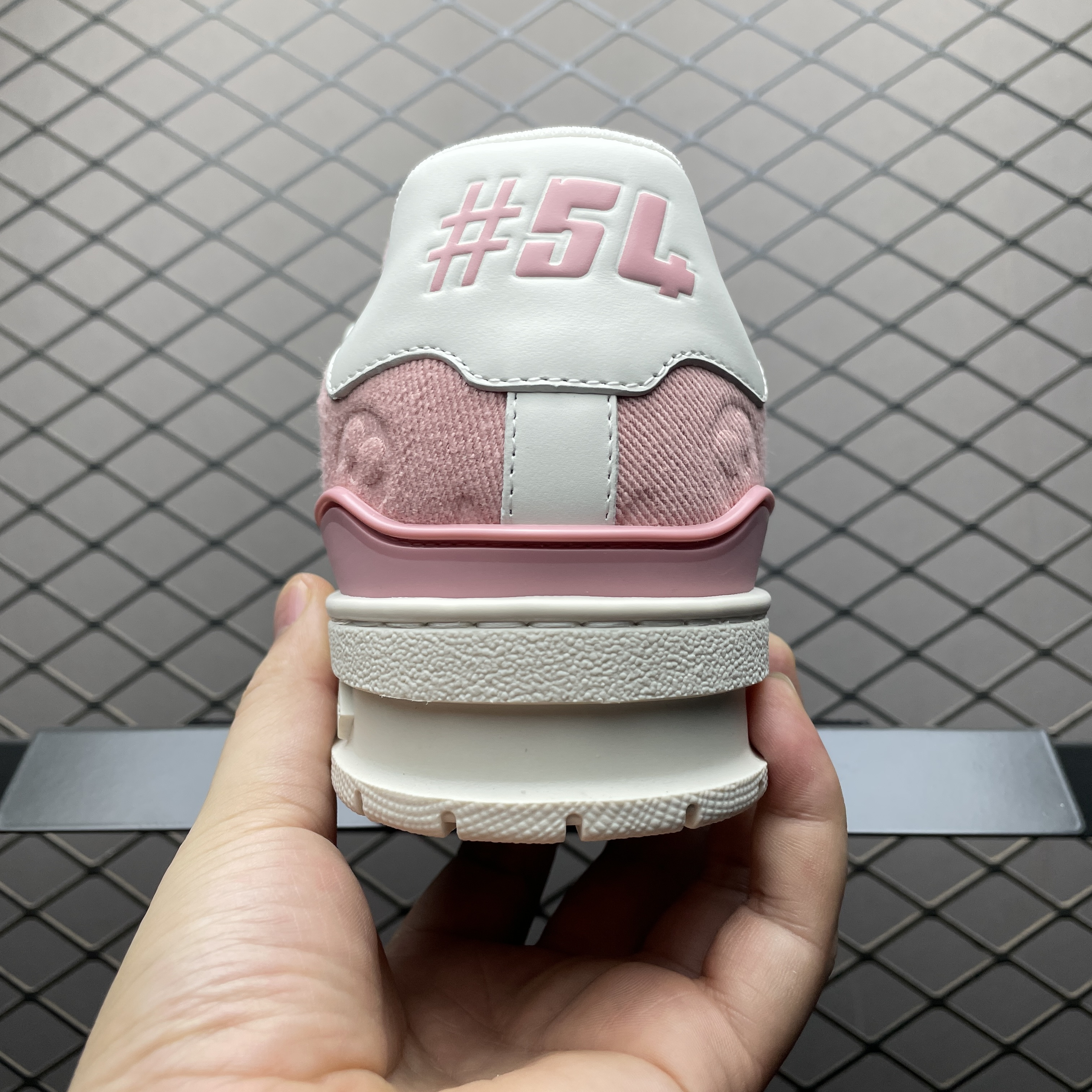 L X V TRAINER SNEAKERS detail 2