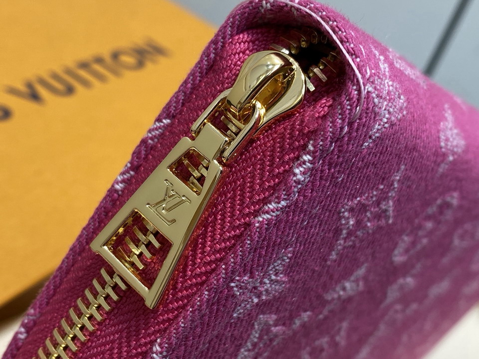 L X V Wallets(Multiple sizes) detail 25
