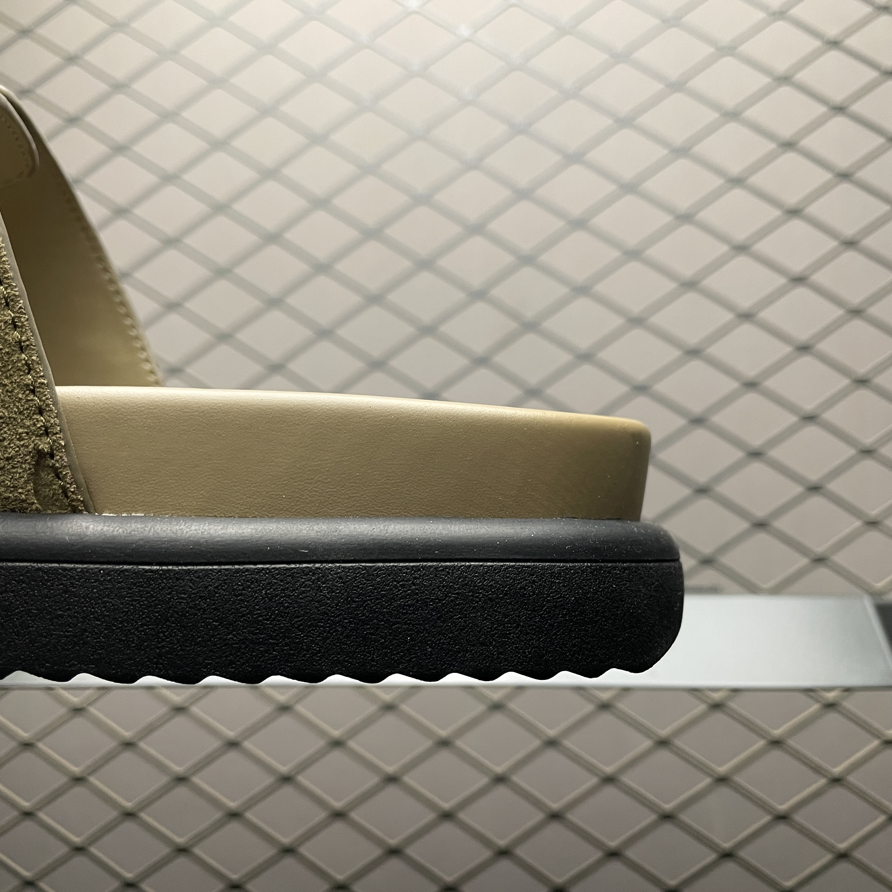 L X V Venice slippers(Multiple colors) detail 23