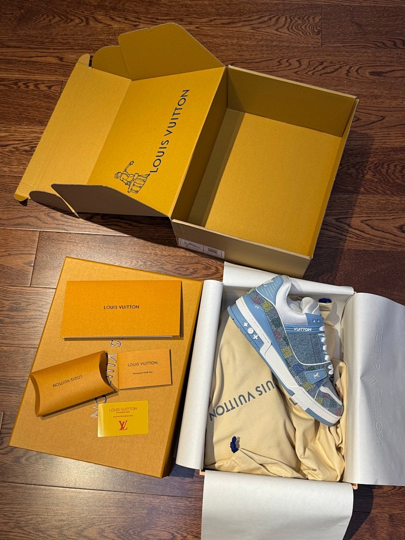 LV Trainer  仔蓝三彩棋盘格 尺码：36-46  48