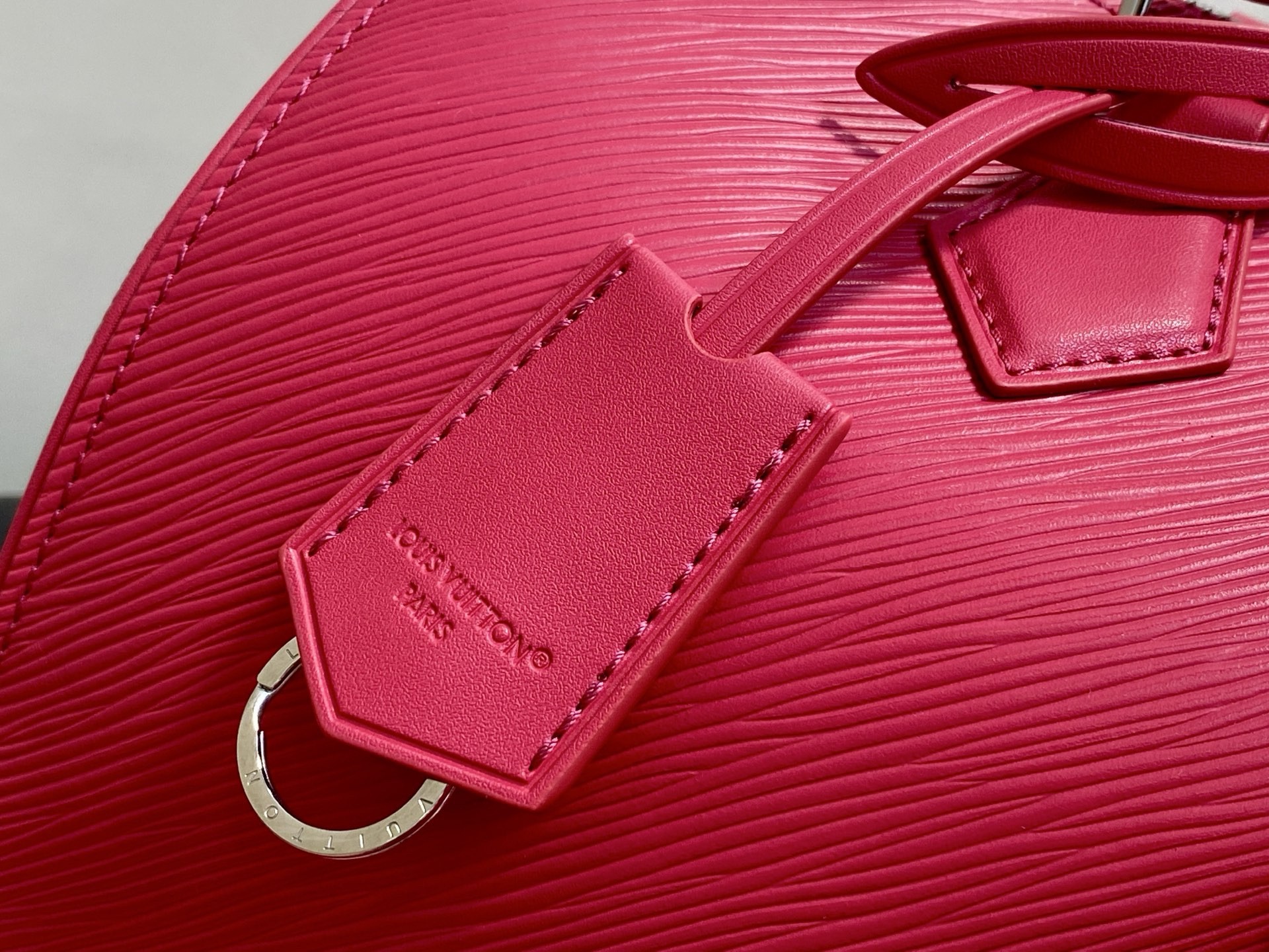 L X V Speedy soft 30 M29096 21x17x30cm detail 13