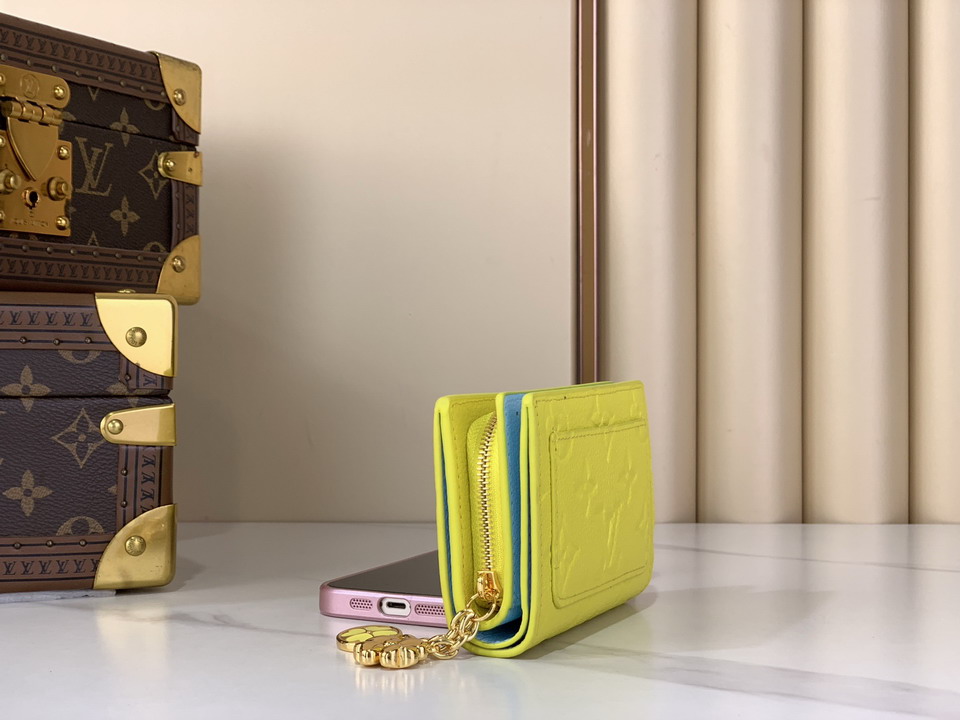 L X V Wallets(Multiple sizes) detail 3