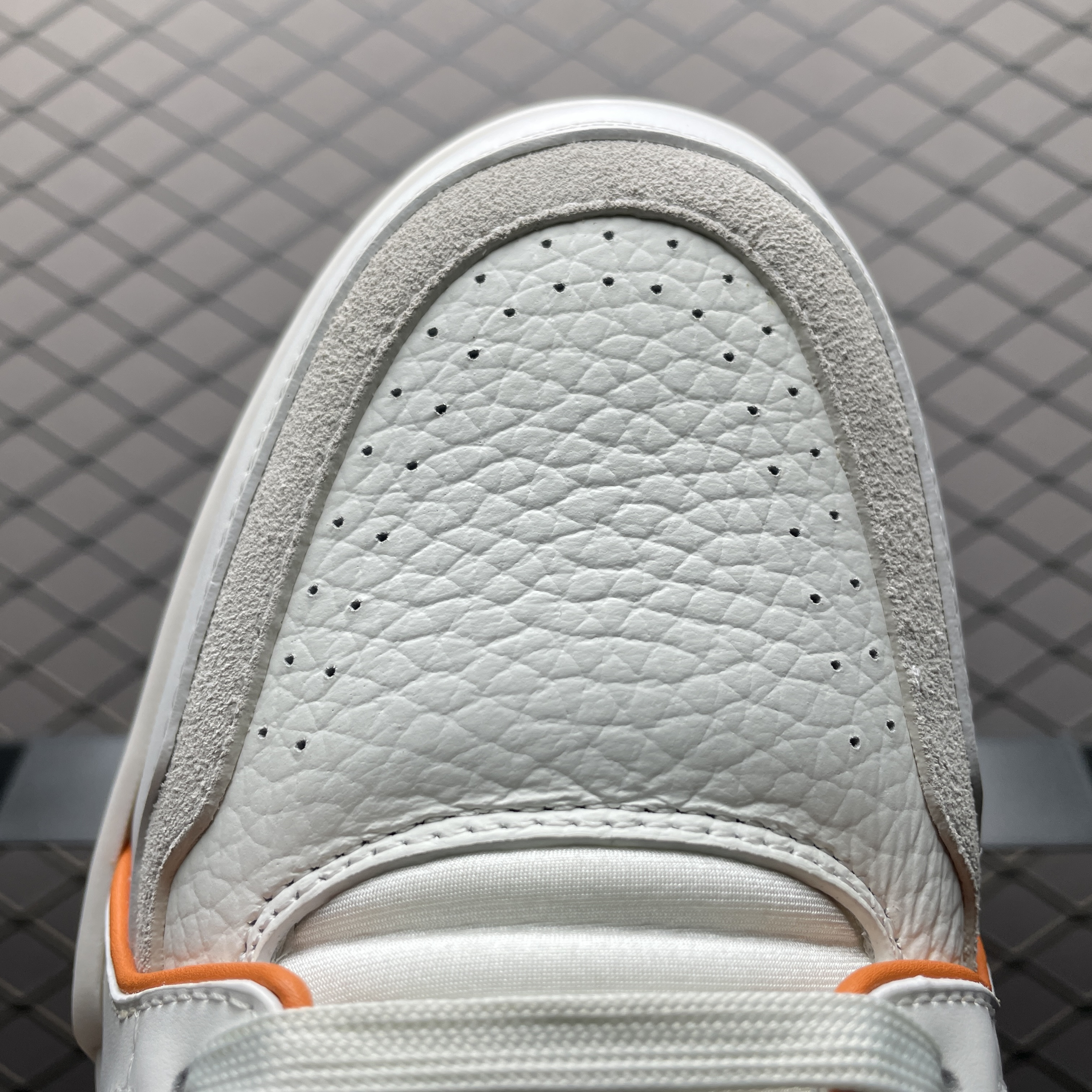 L X V TRAINER Sneakers detail 7