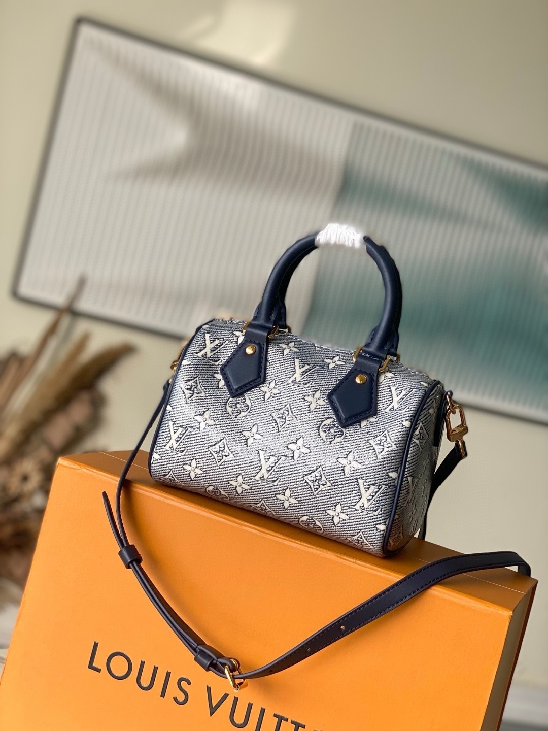 L X V Speedy Bandouli&egrave;re 20 M23069 Size：20.5x13.5x12cm