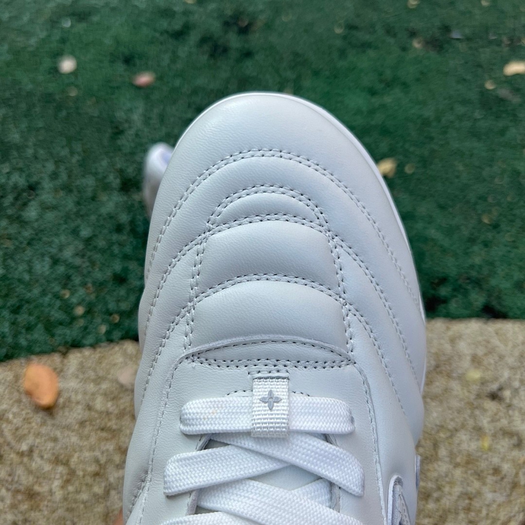 LOUIS VUITTON Footprint Soccer lv足球鞋 纯白 尺码：39-45 ，52