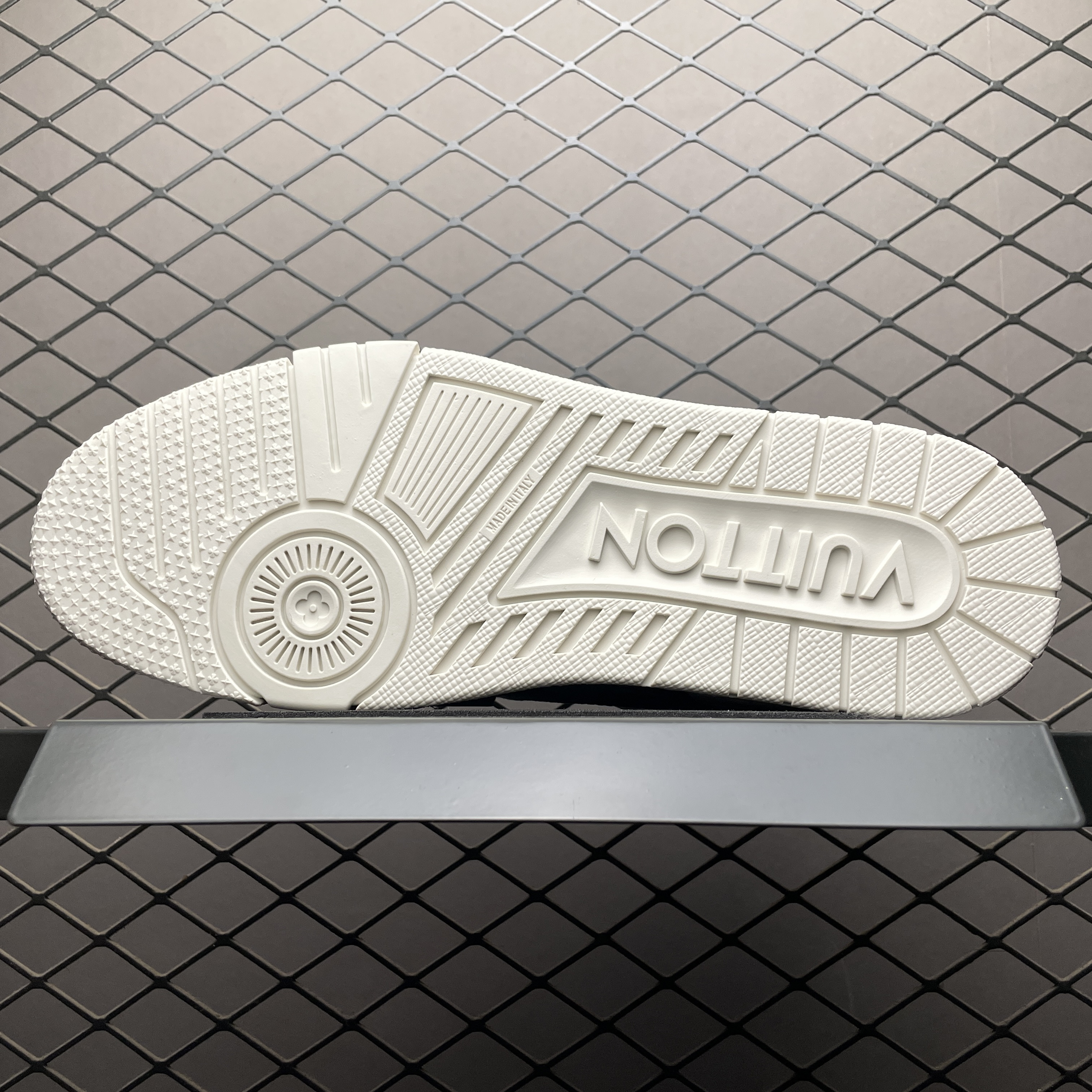 L X V TRAINER SNEAKERS detail 5