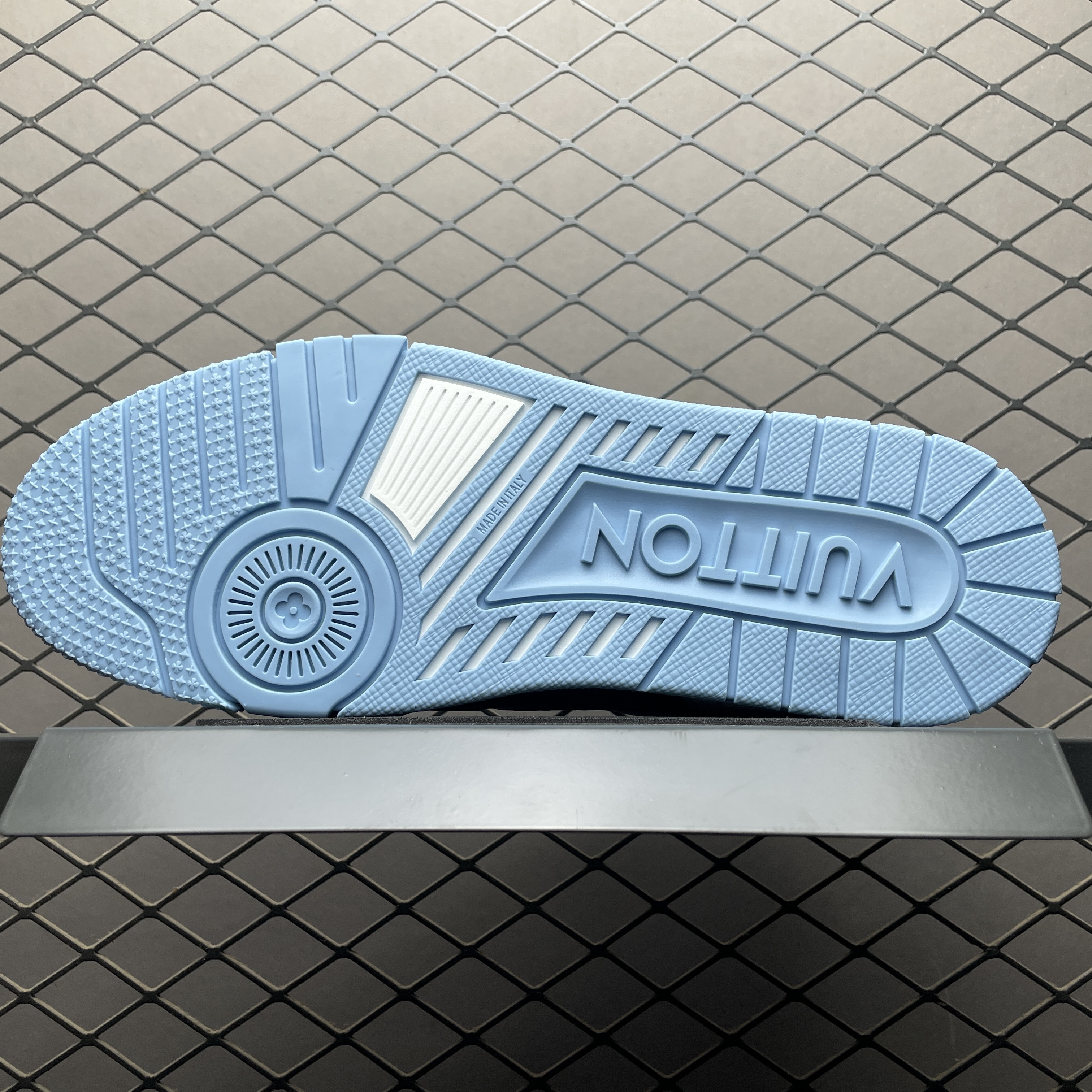 L X V 26ss TRAINER Sneakers detail 5
