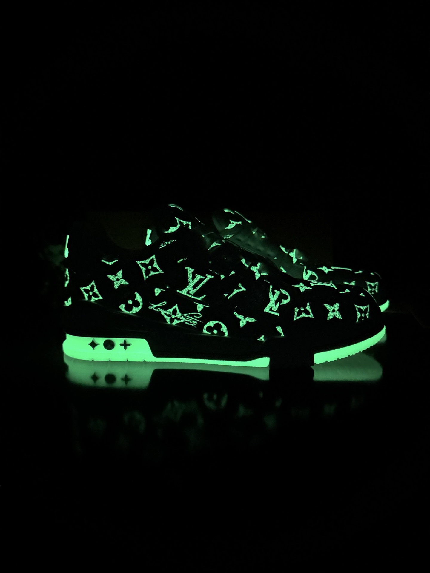L X V TRAINER (Glow-in-the-dark effect)Sneaker 26SS detail 13